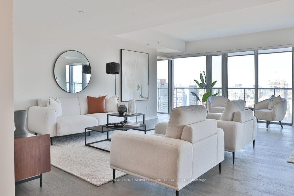 60 Colborne Street Unit 2501 photo 5