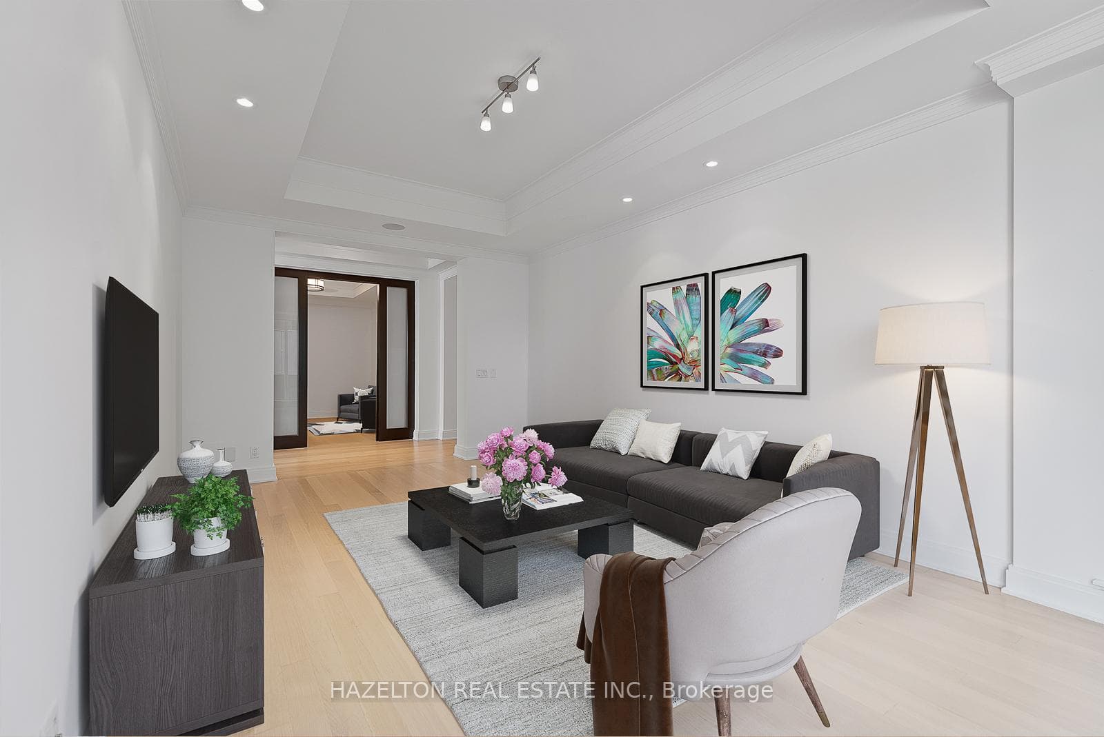 seperate family room