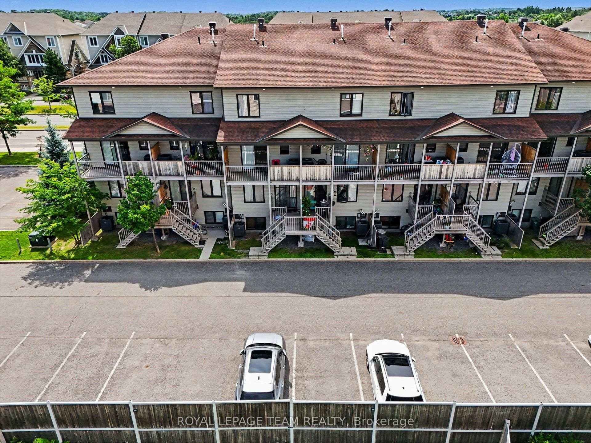 621 Chapman Mills Drive Unit C photo 2