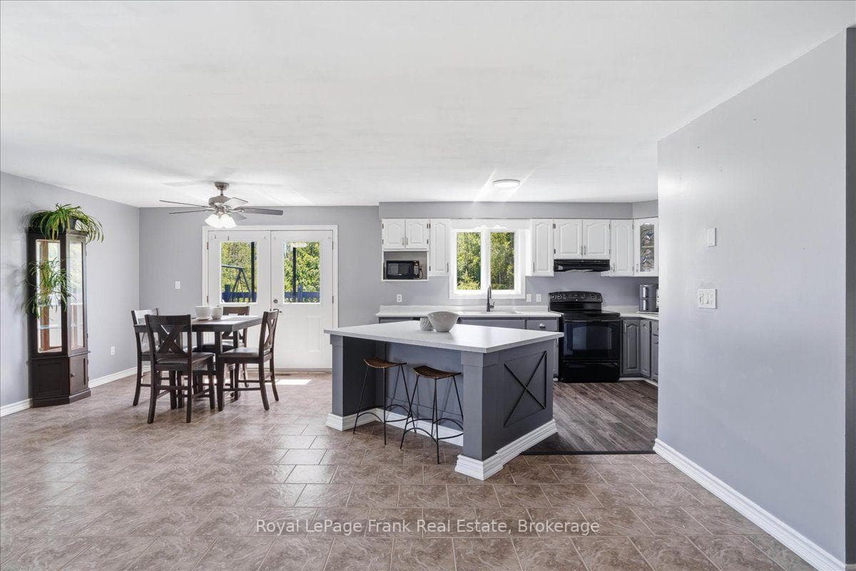 1400 Casey Road photo 12