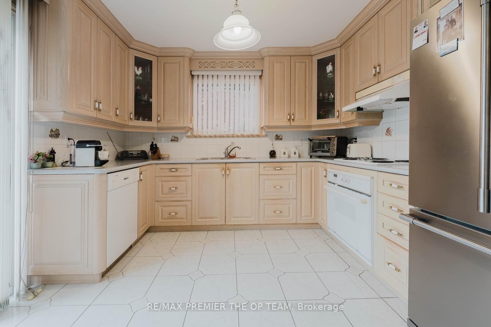 142 Gracefield Avenue photo 13