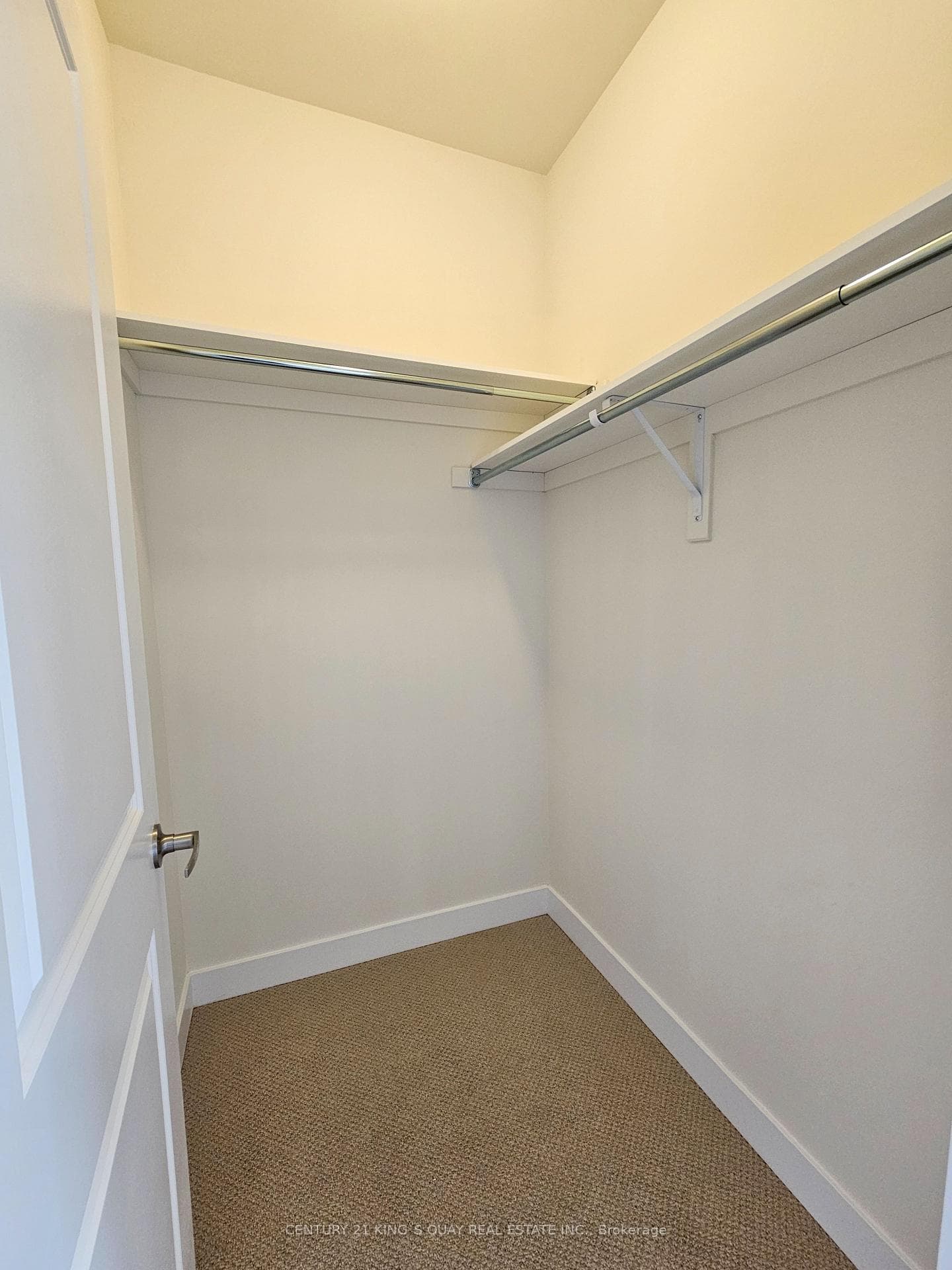 118 Credit Lane photo 7