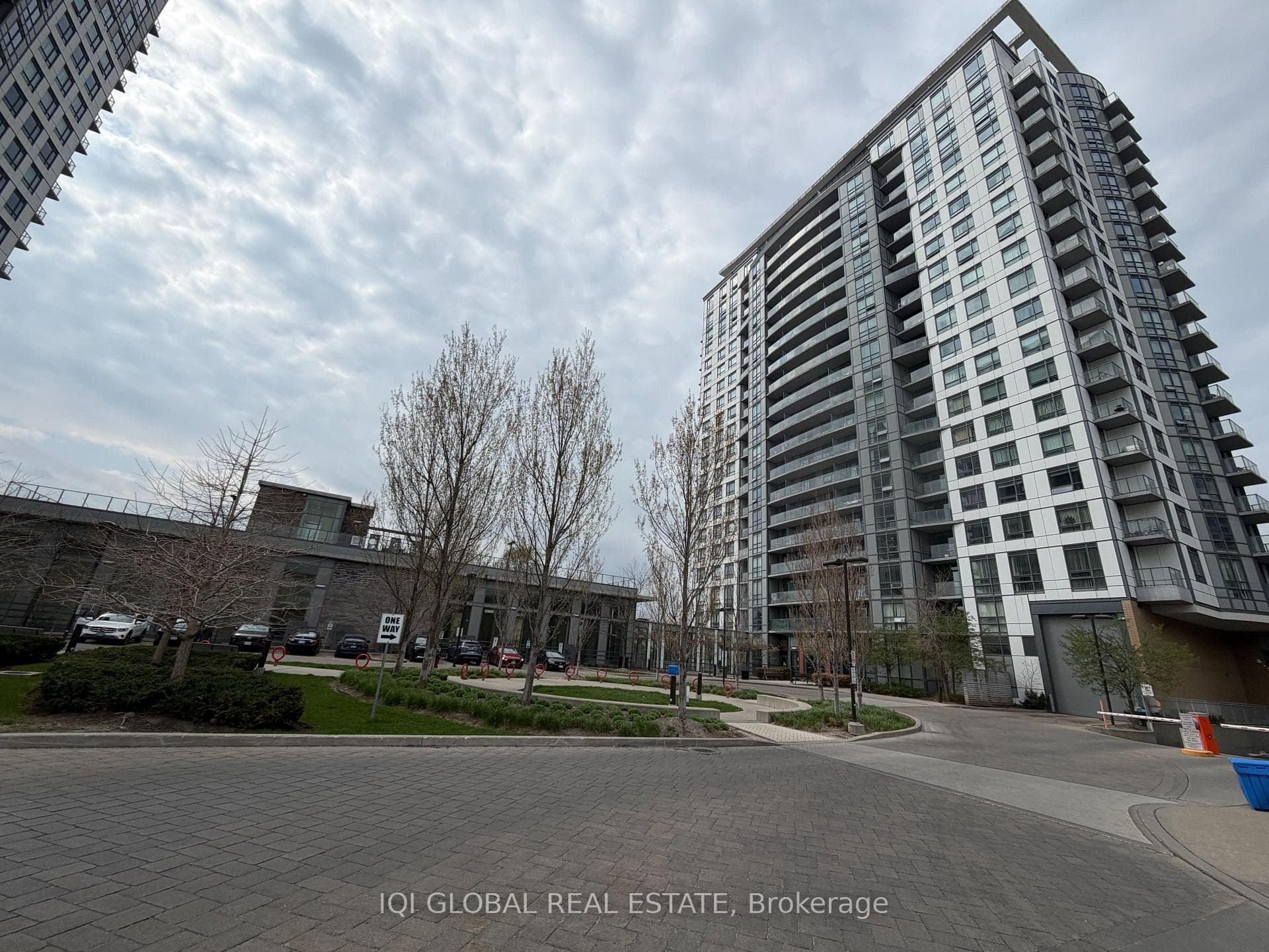 185 Bonis Avenue Unit 310 photo 1