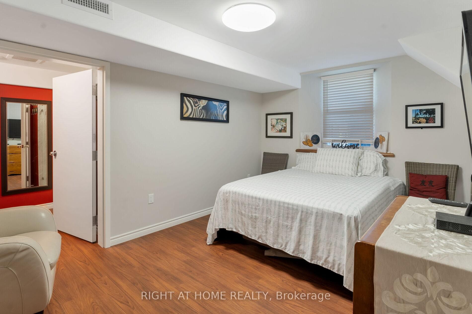 19 Albert Street photo 43