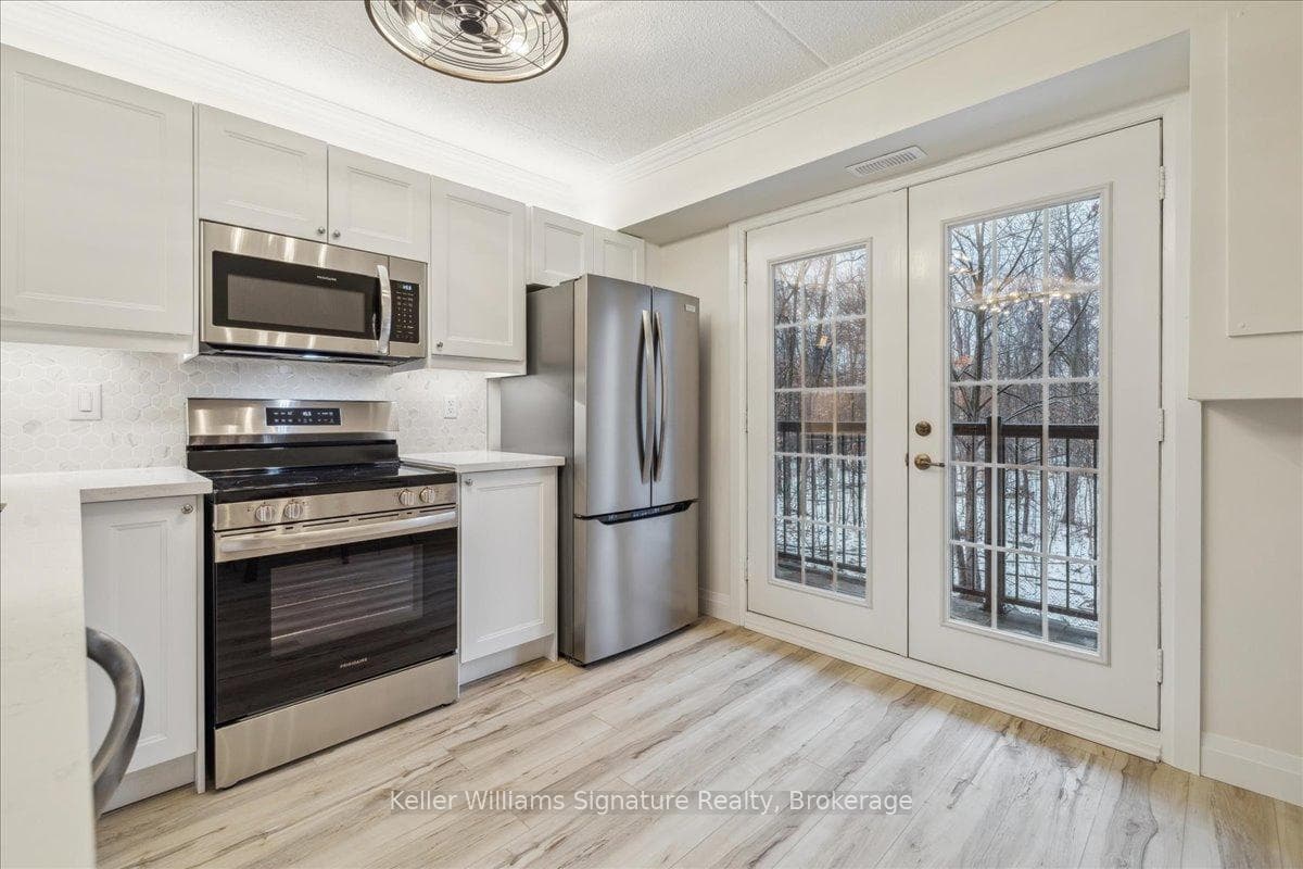 2075 Appleby Line Unit 205 photo 14