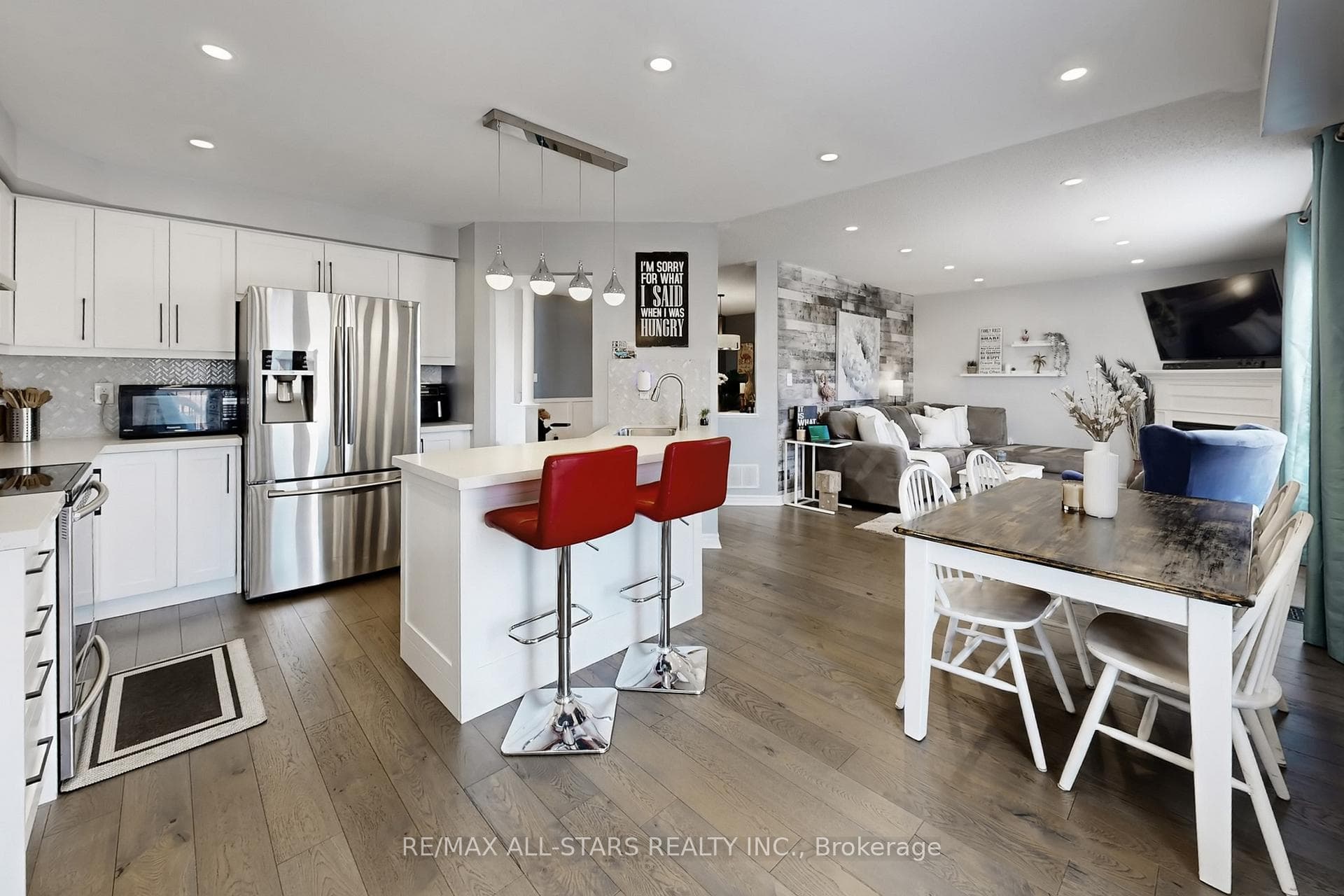 6 Hirst Avenue photo 9