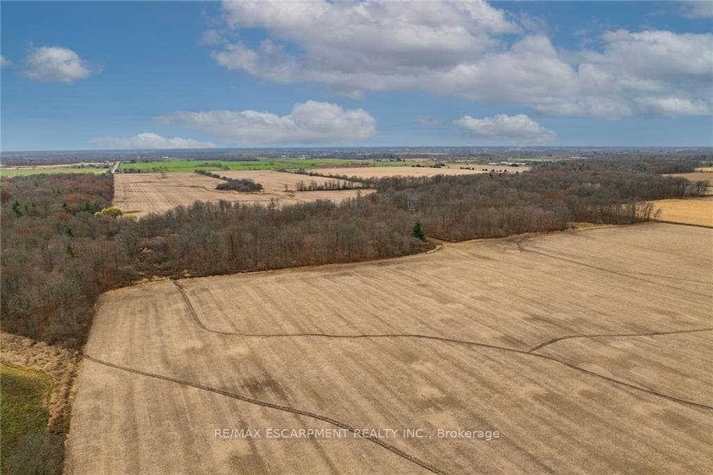1221 Binbrook Road photo 12
