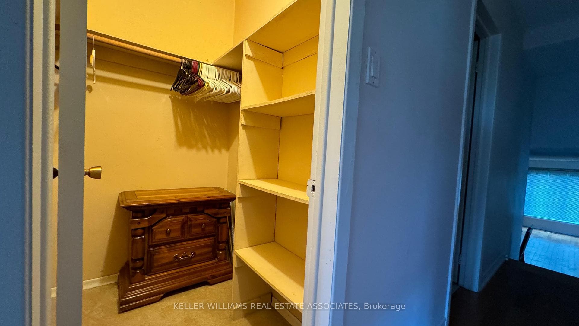 2680 Sherhill Drive photo 2