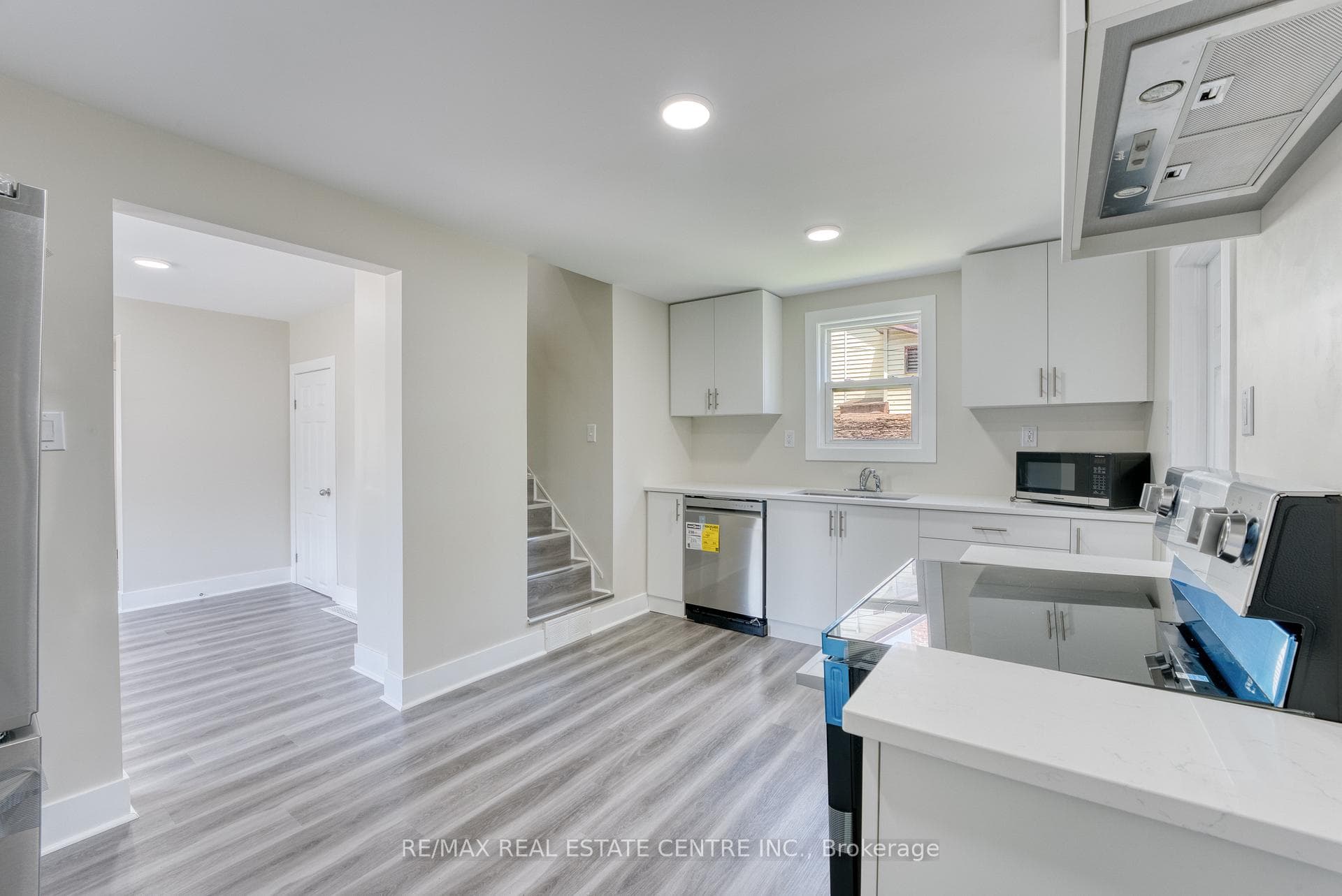 88 Lorne Avenue photo 14