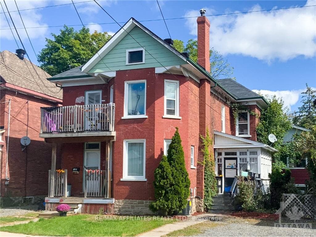 35 WINNIFRED Street photo 1