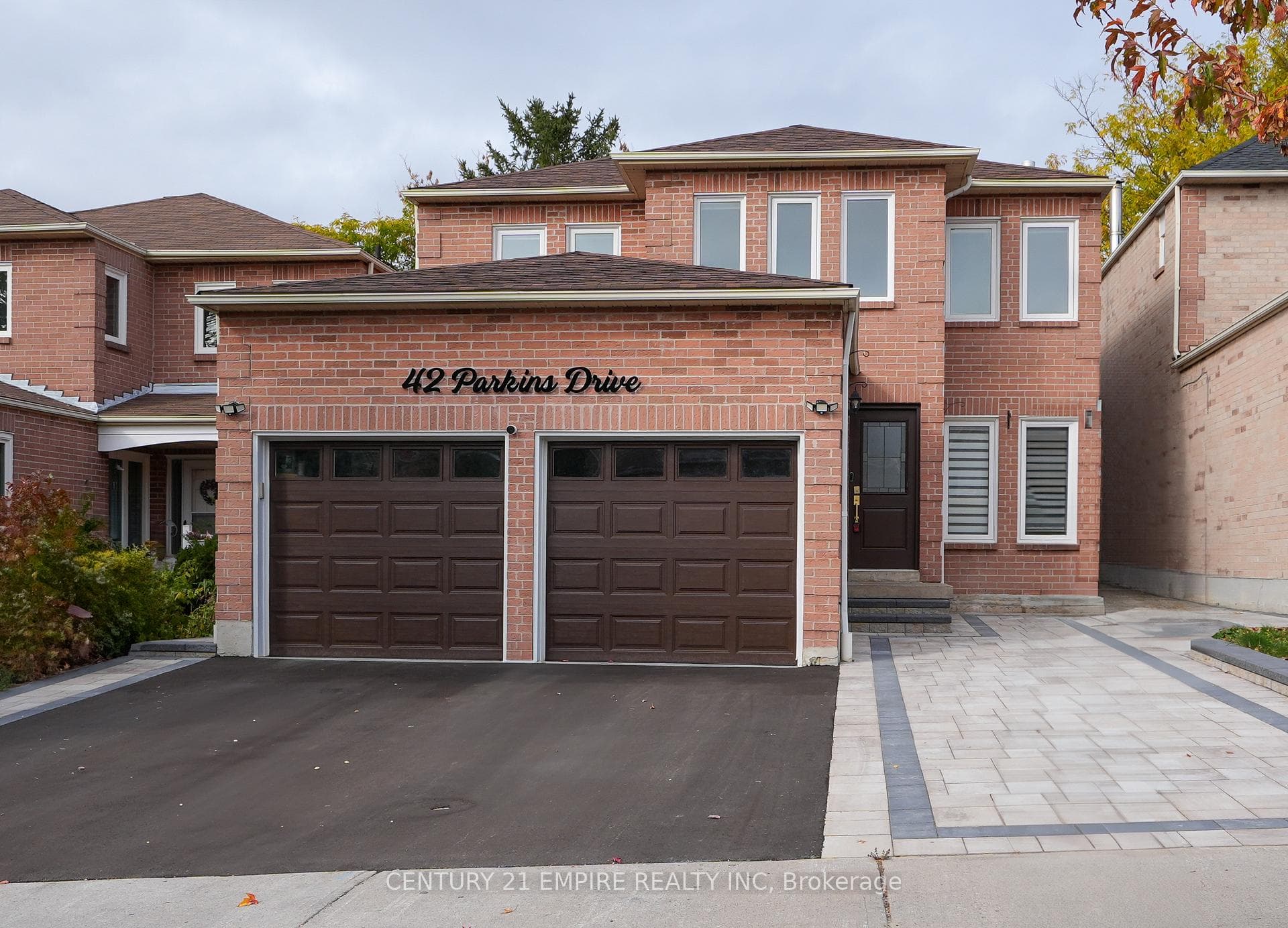 42 Parkins Drive photo 1