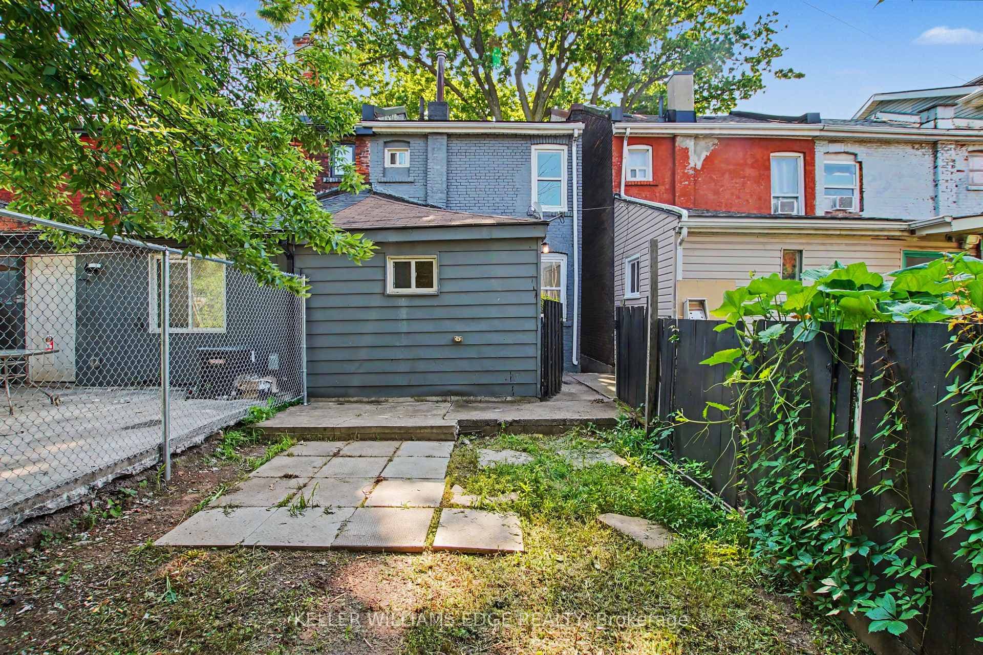 89 Cheever Street photo 24