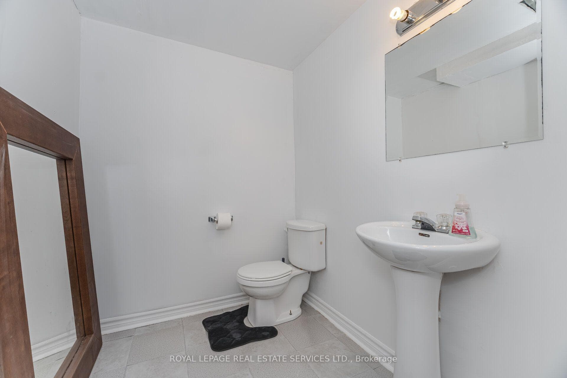 430 Mapleview Drive Unit 6 photo 24