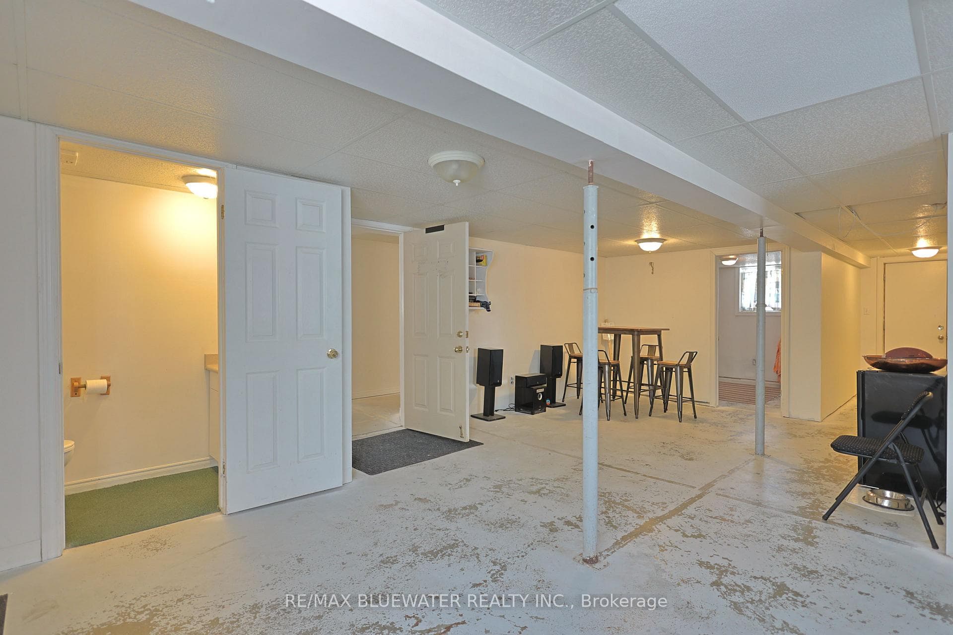 75 River Road photo 15