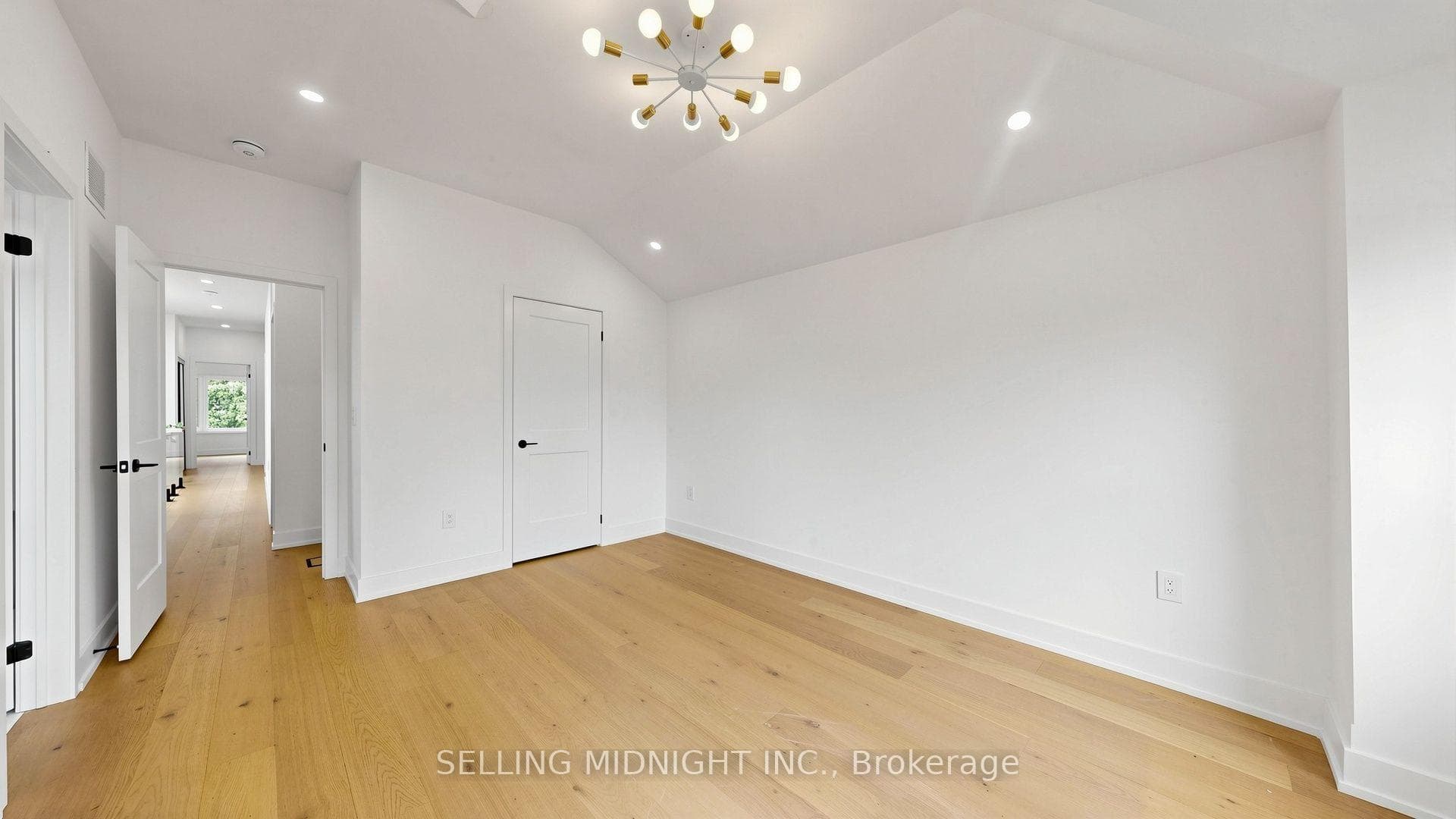 42 Guthrie Avenue photo 24