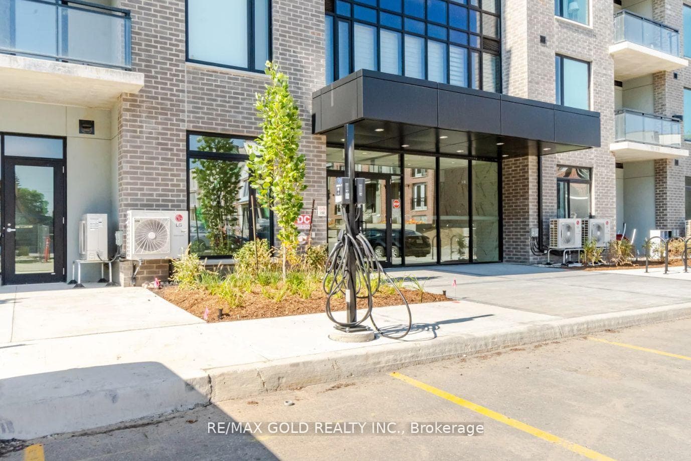103 Roger Street Unit 206 photo 3