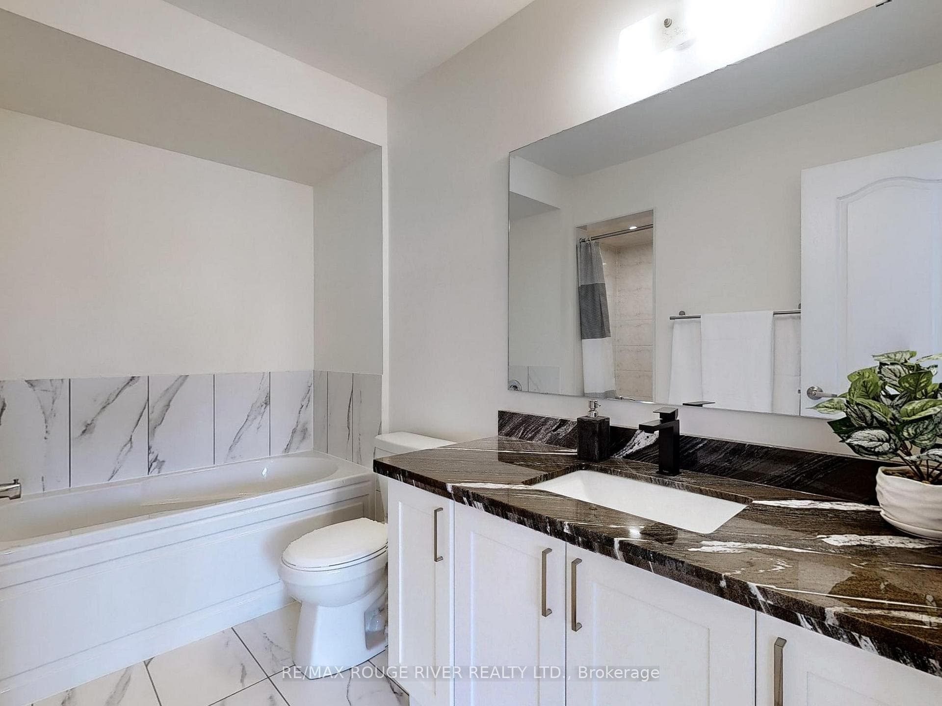 21 Healthcote Lane photo 18