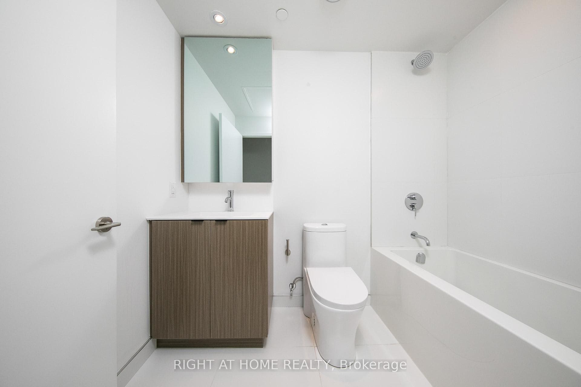 20 Edward Street Unit 1819 photo 11