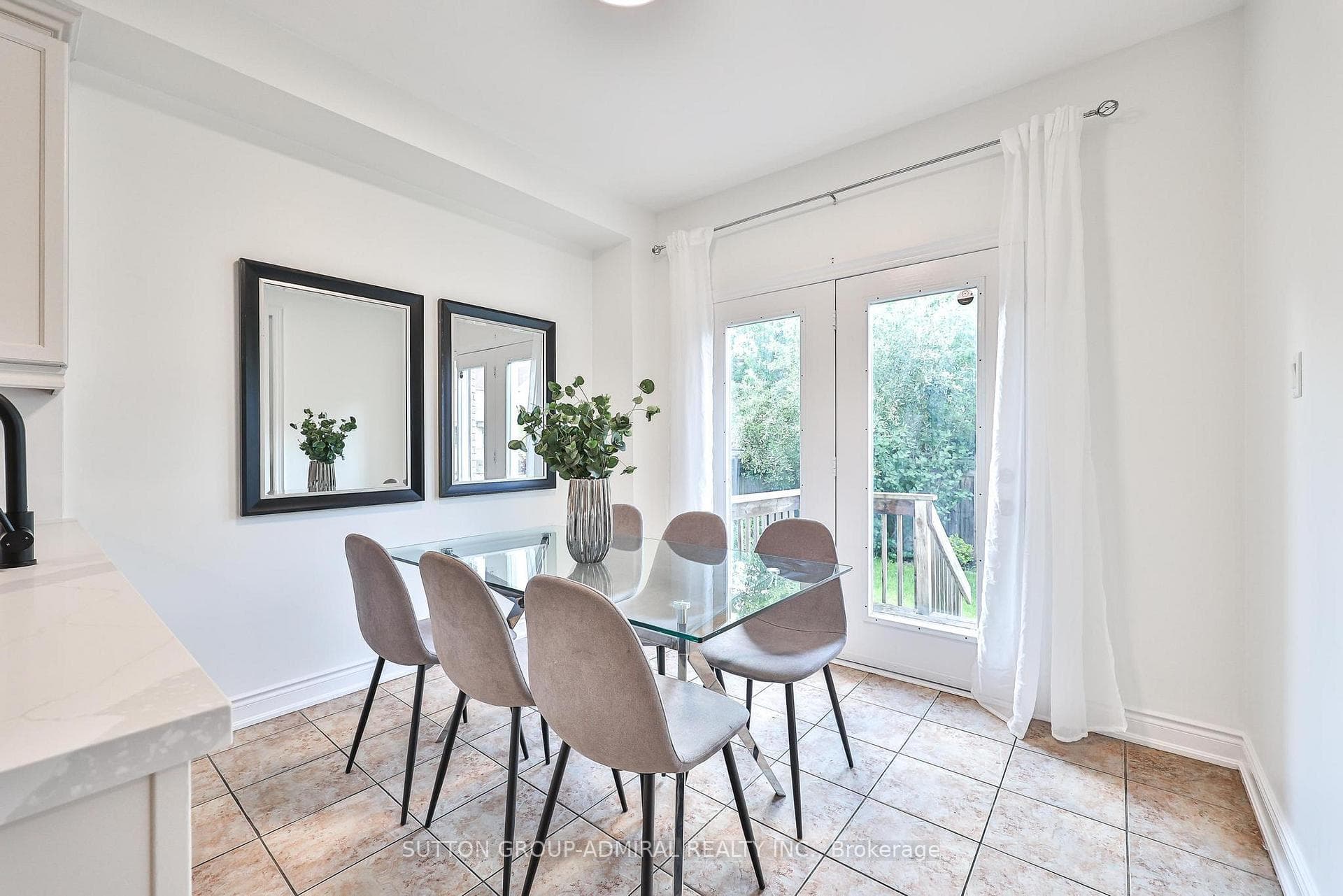 502 Apple Blossom Drive photo 19