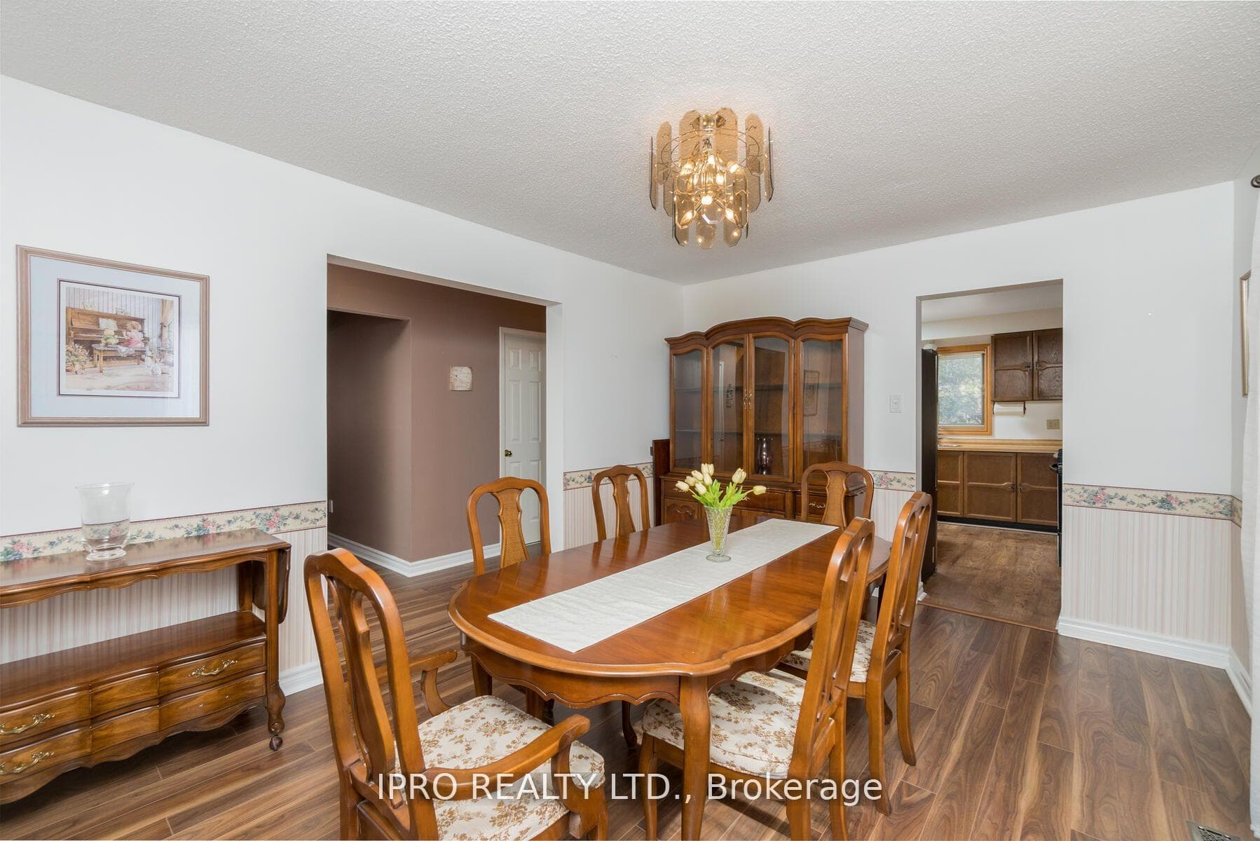 81 Barr Crescent photo 17