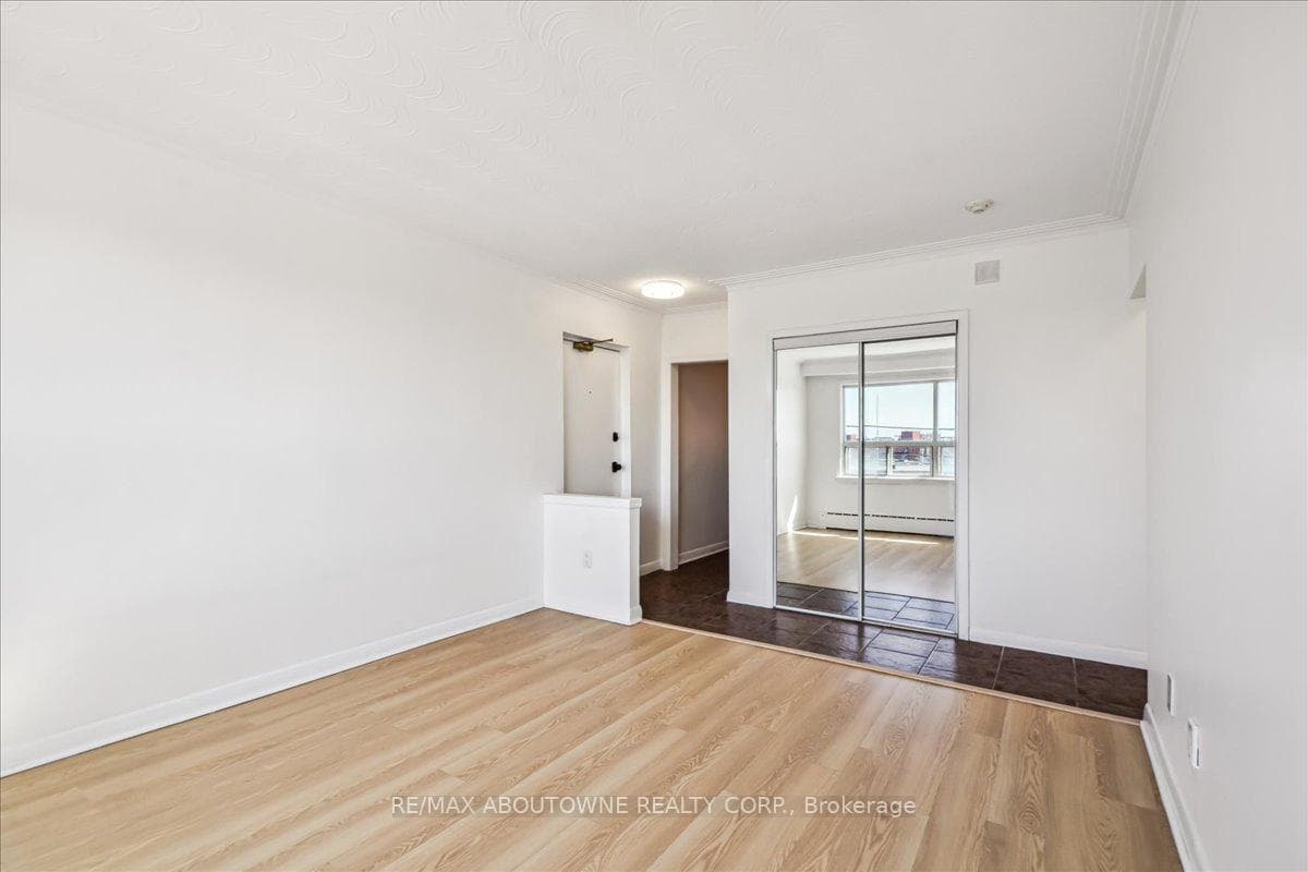 2 Wesley Street Unit 5 photo 10