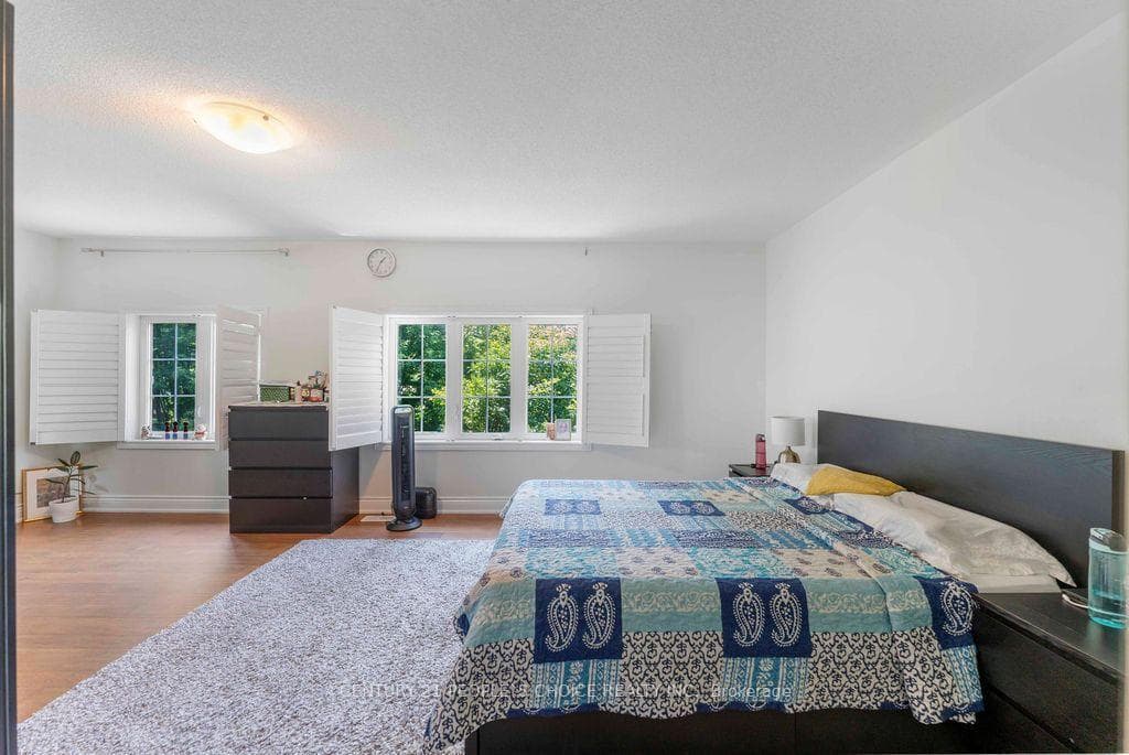 230 Paisley Boulevard Unit 40 photo 32