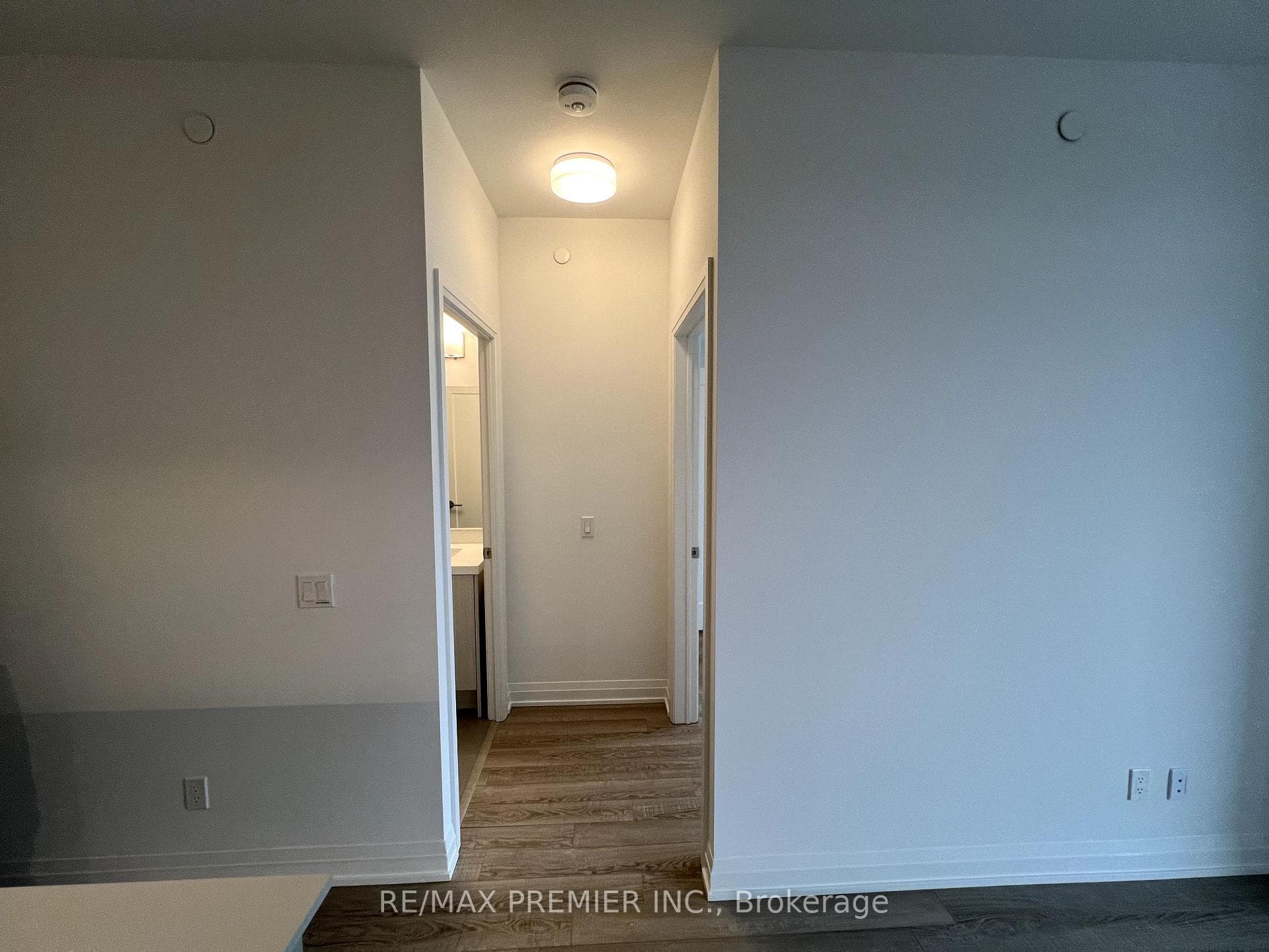 286 Main Street Unit 1008 photo 26