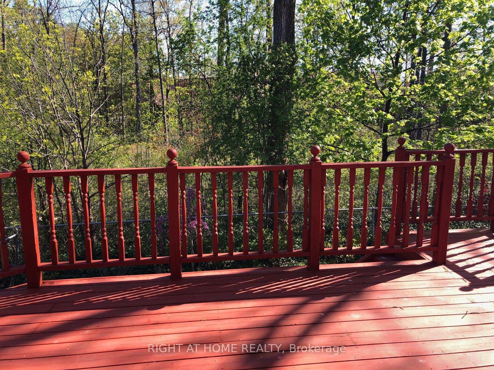 1205 Shagbark Crescent photo 50