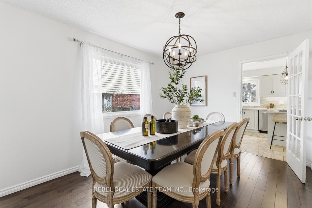 62 Ennisclare Place photo 5