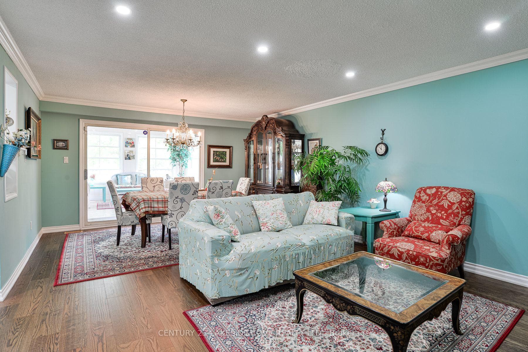 9 Pinetree Court photo 9