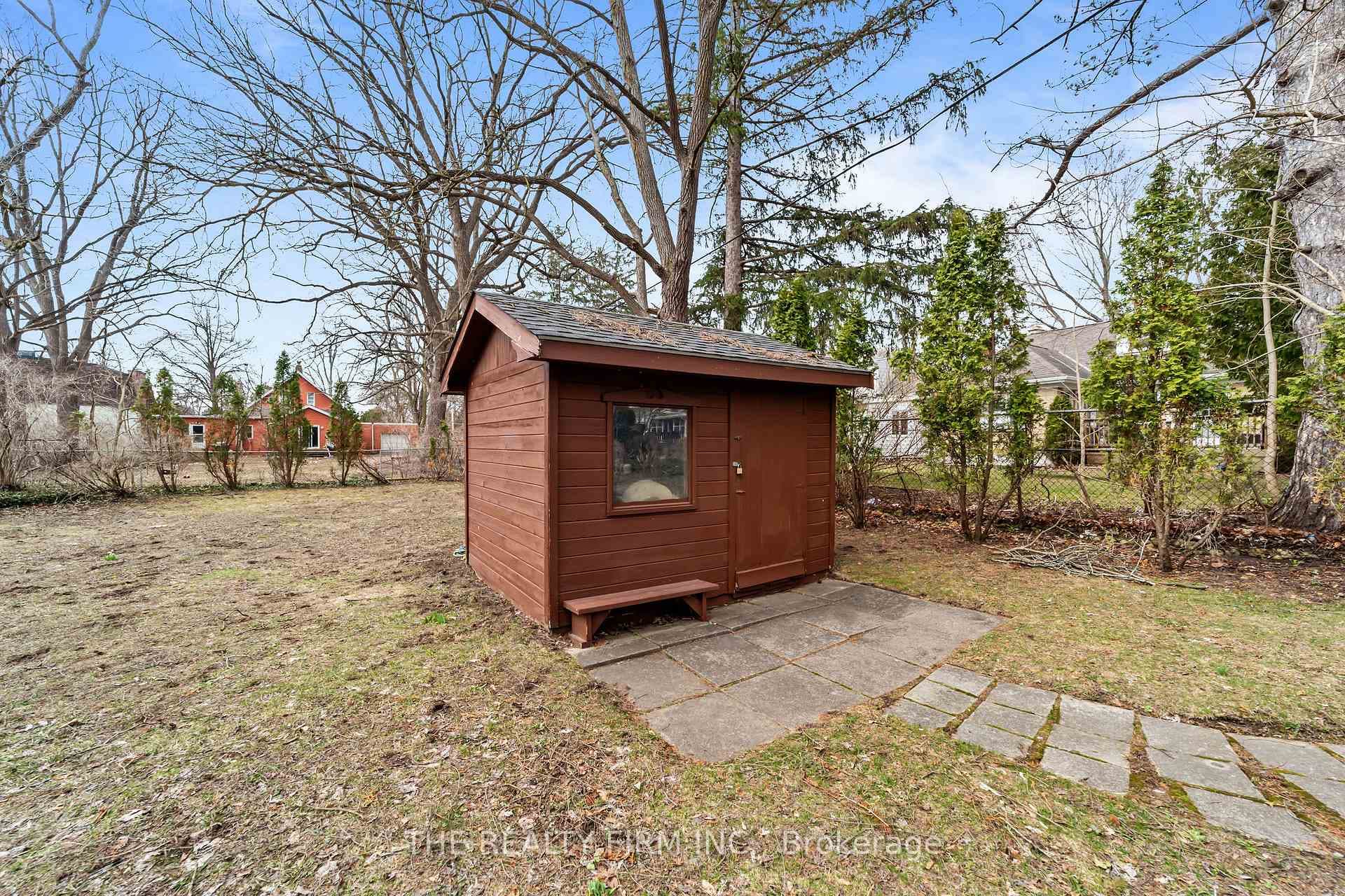 15 Mayfair Drive photo 15