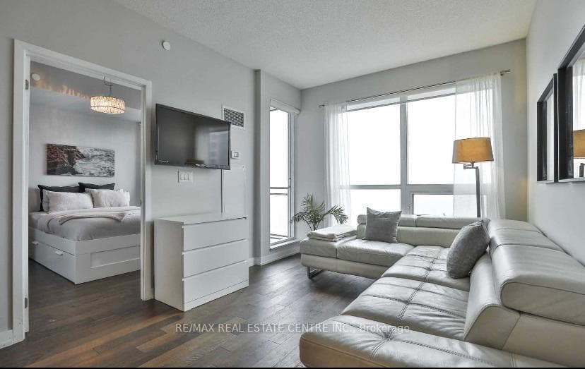 510 Curran Place Unit 2906 photo 5