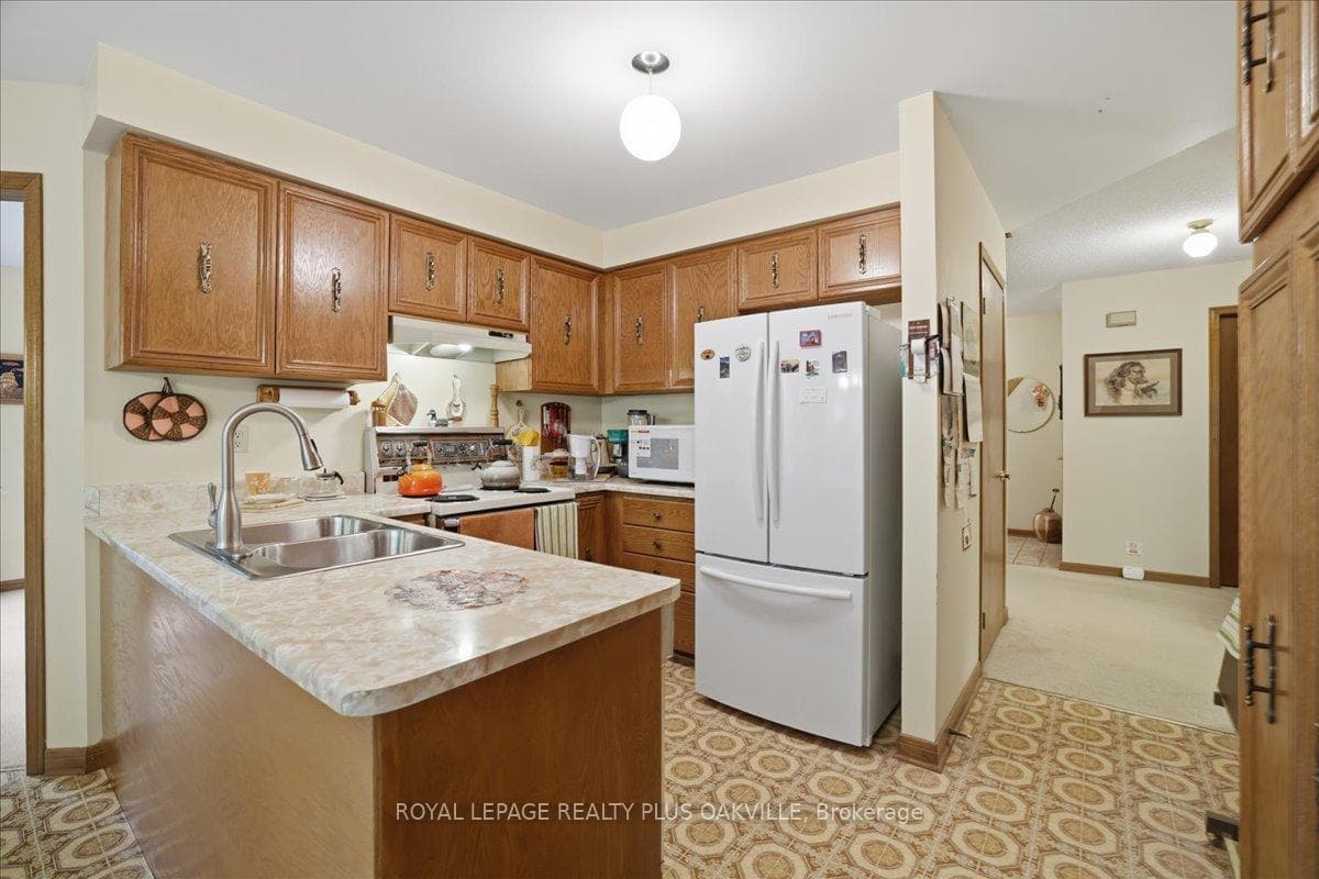 85 Stevenson Road photo 12