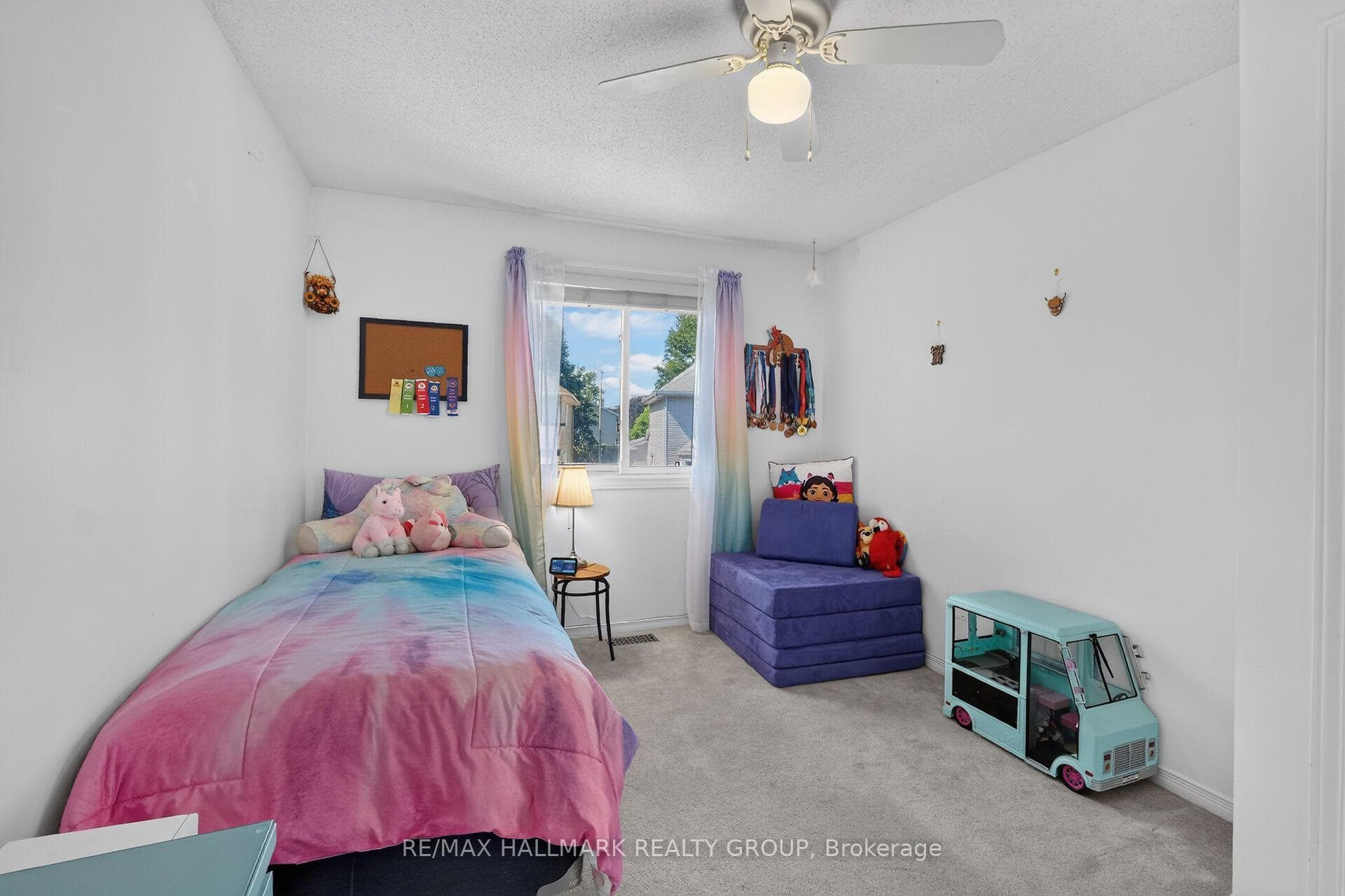 6117 Silverbirch Street photo 30