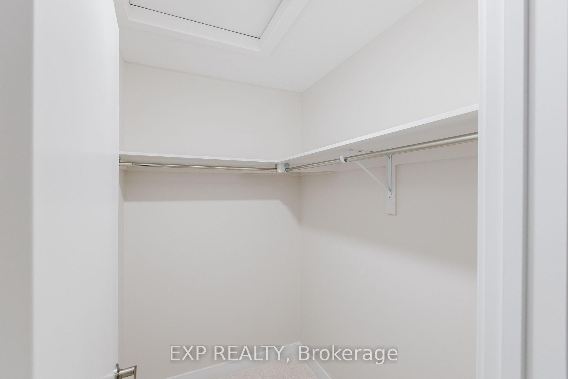 133 Ryan Reynolds Way photo 18