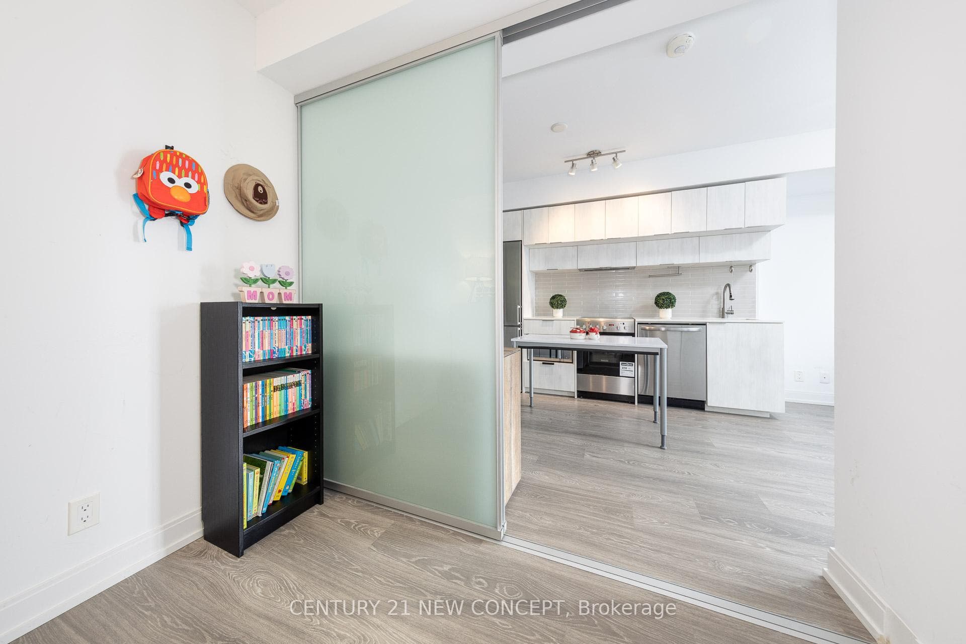 181 Dundas Street Unit 4209 photo 19
