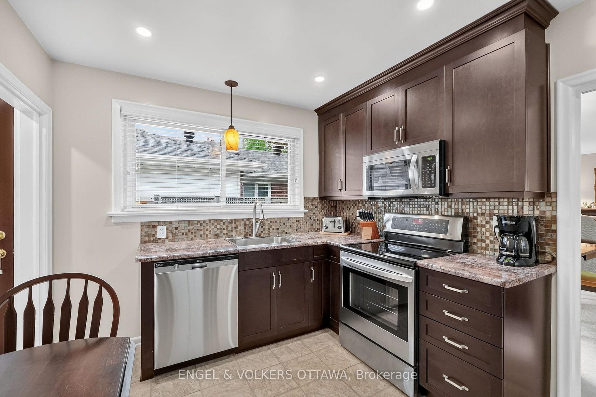 783 Wingate Drive photo 7