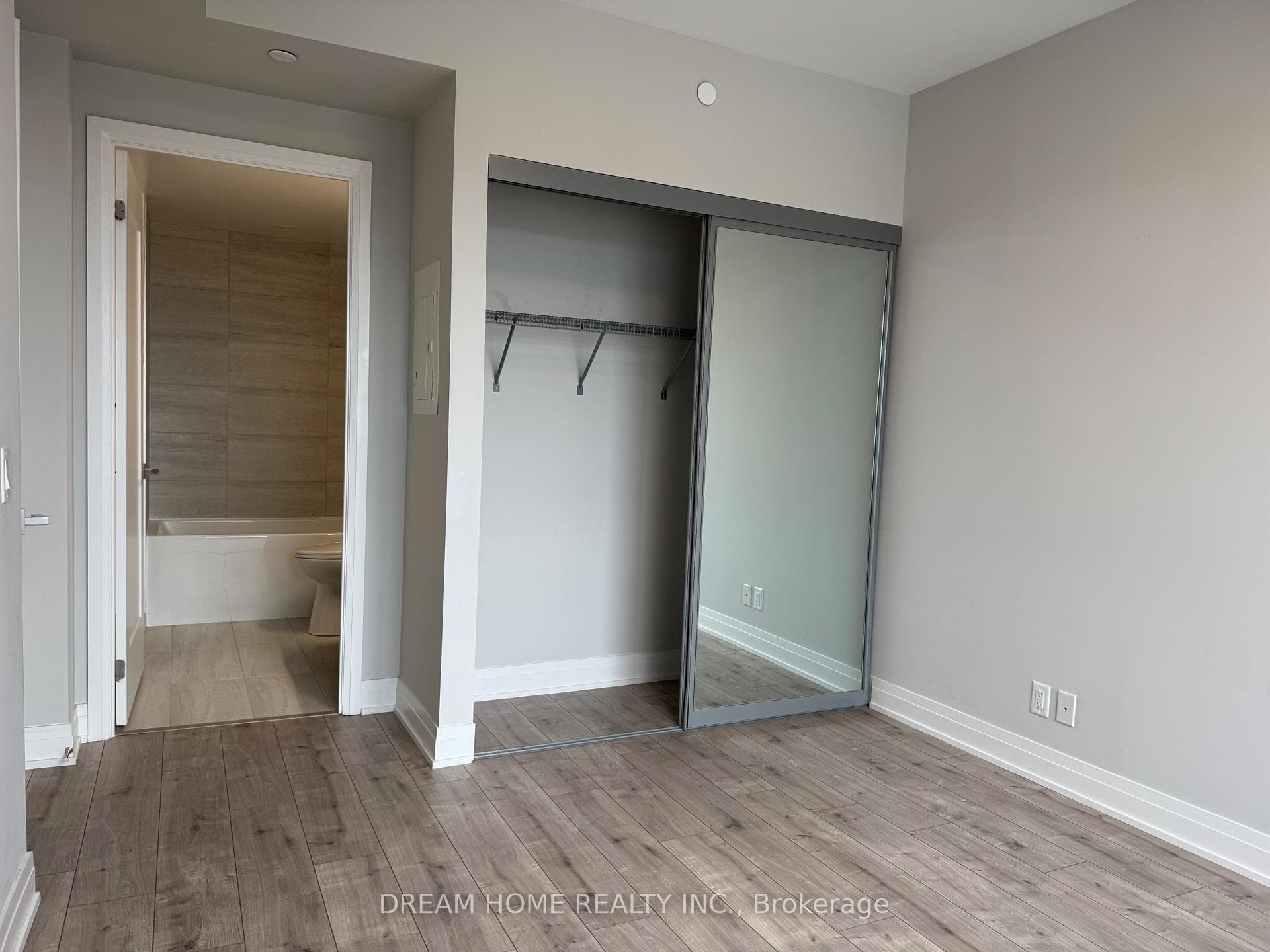 18 Water Walk Drive Unit 1506 photo 8