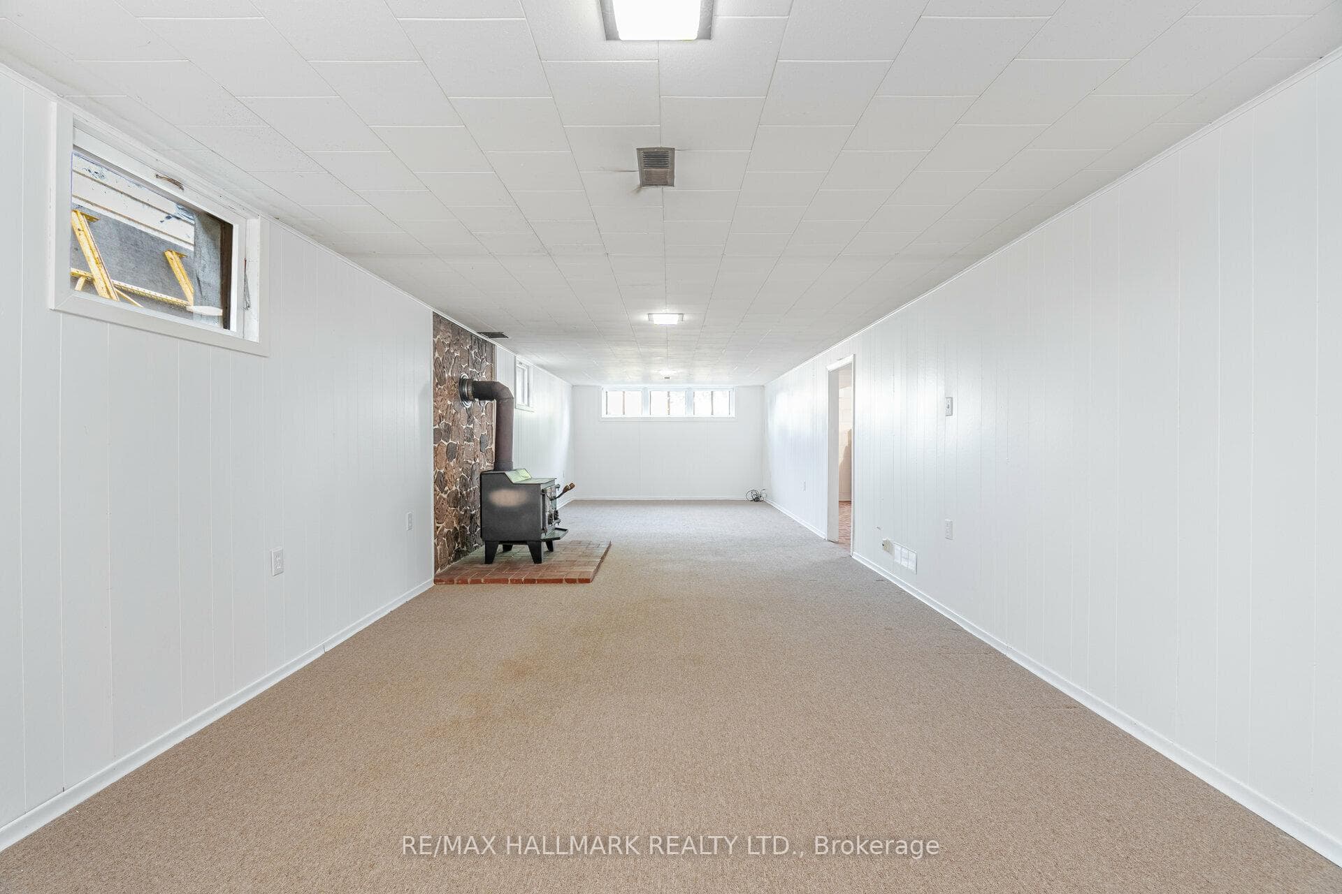 461 Cromwell Avenue photo 27
