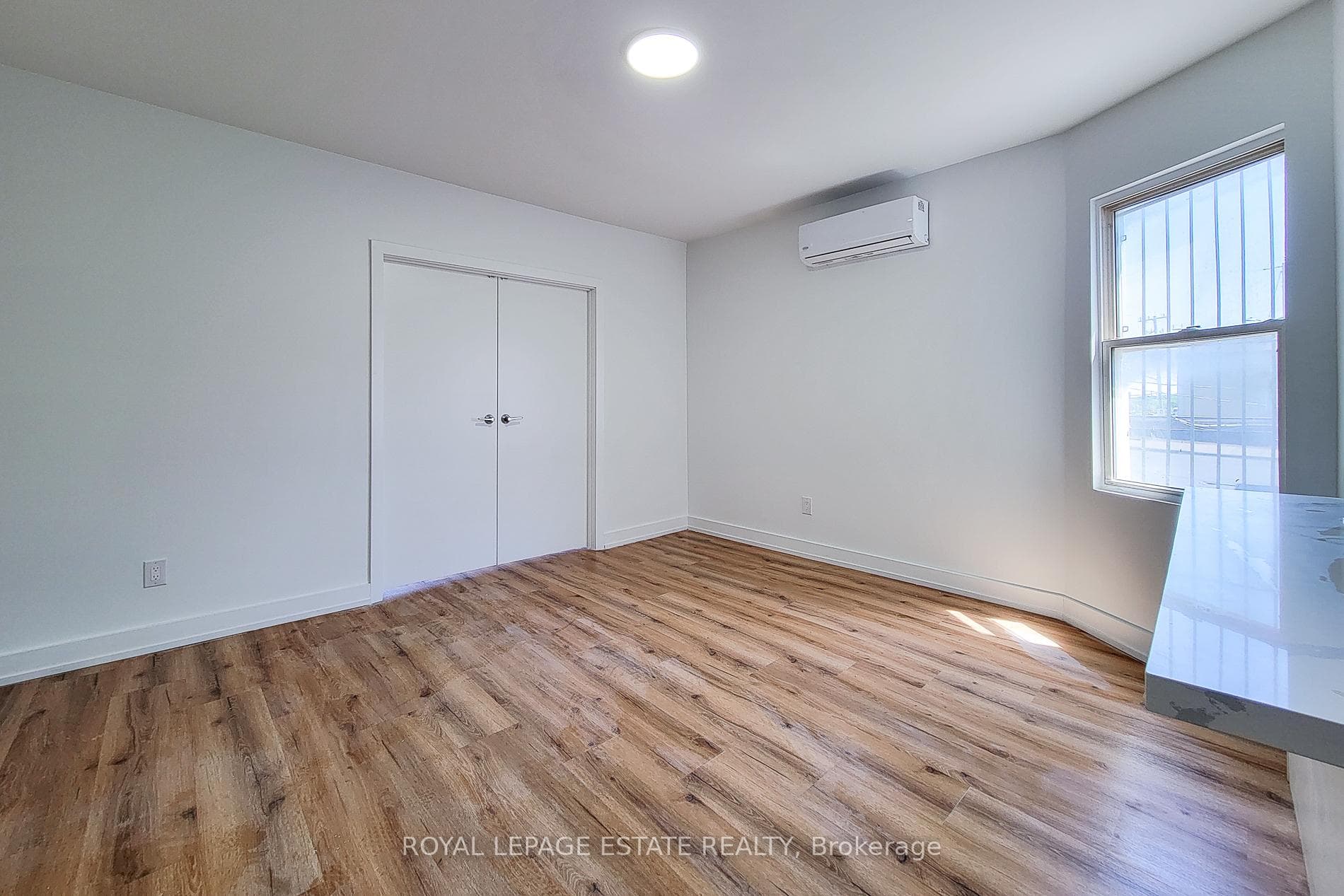 1052 Barton Street Unit 2 photo 7