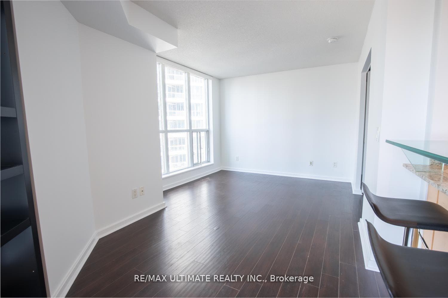 208 Queens Quay Unit 801 photo 5