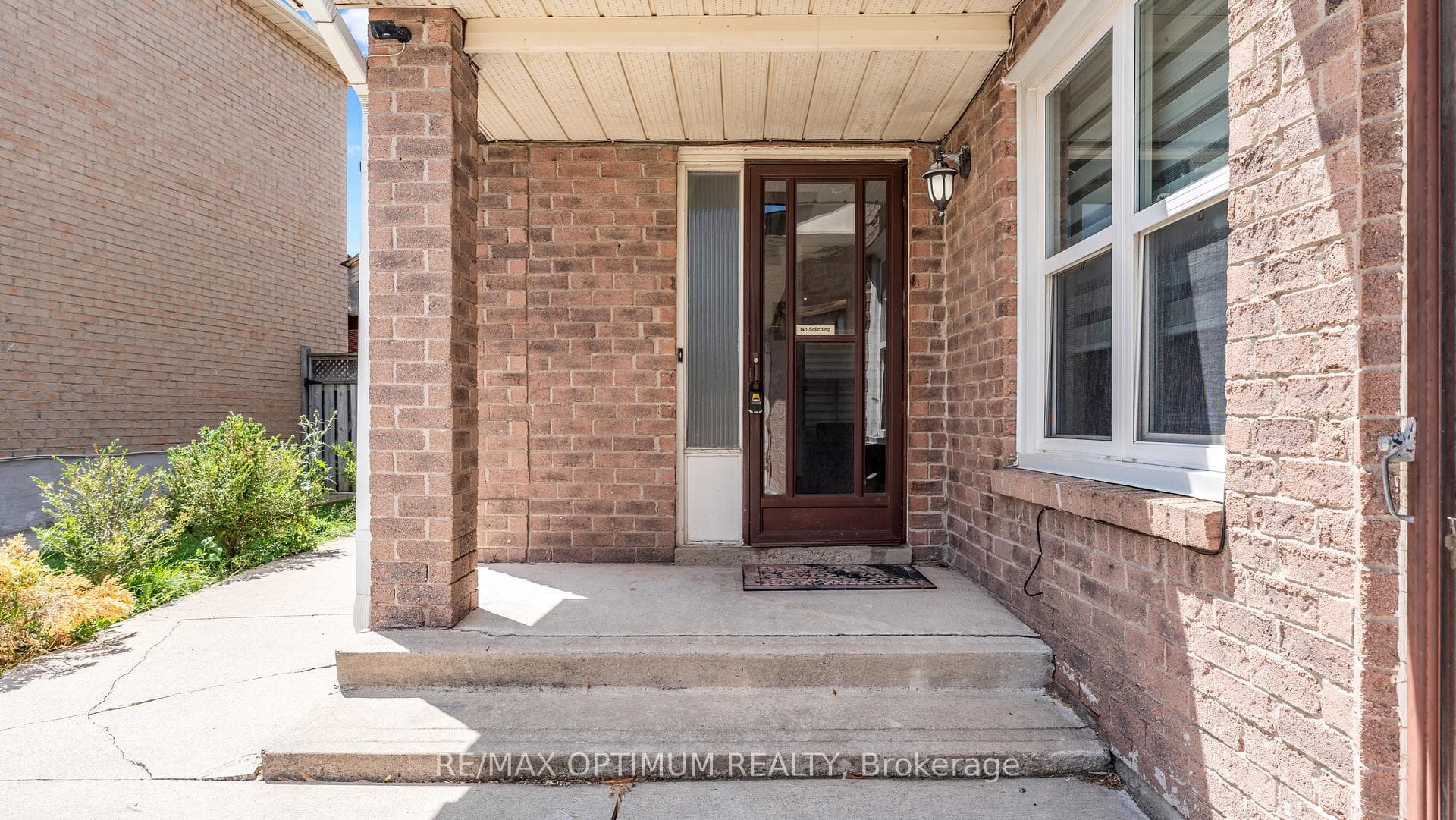 362 Kingsbridge Garden Circle photo 3