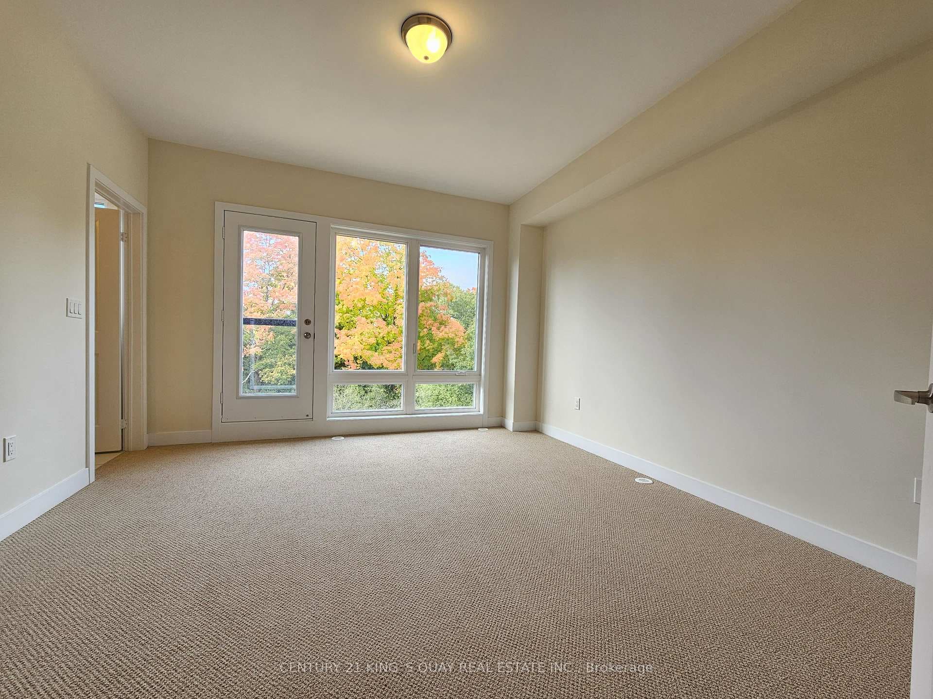 118 Credit Lane photo 5