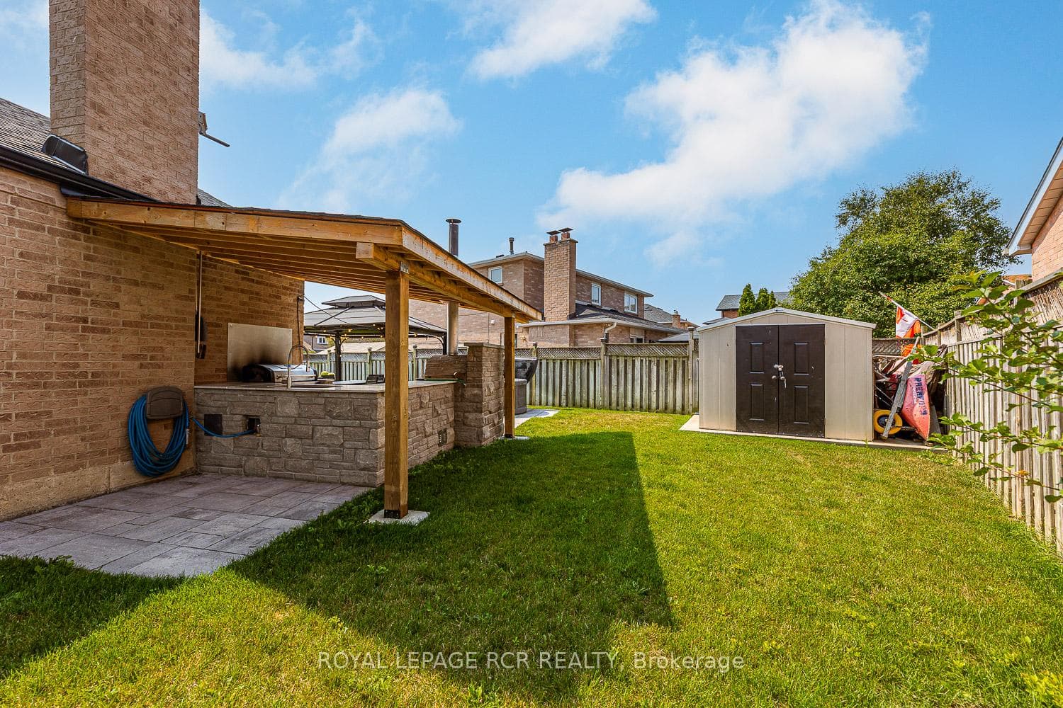 44 Fountainbridge Drive photo 43