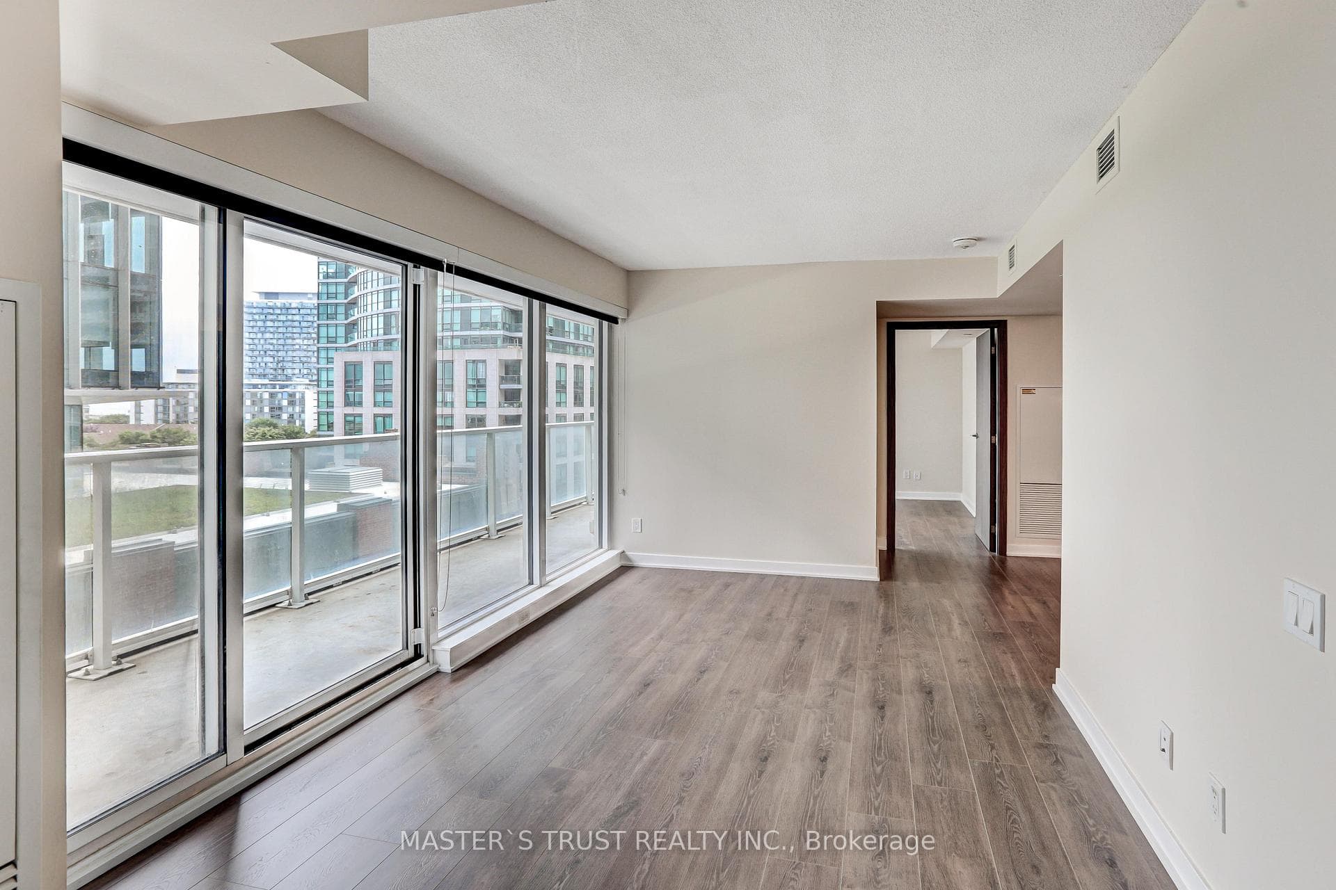 19 Bathurst Street Unit 711 photo 22