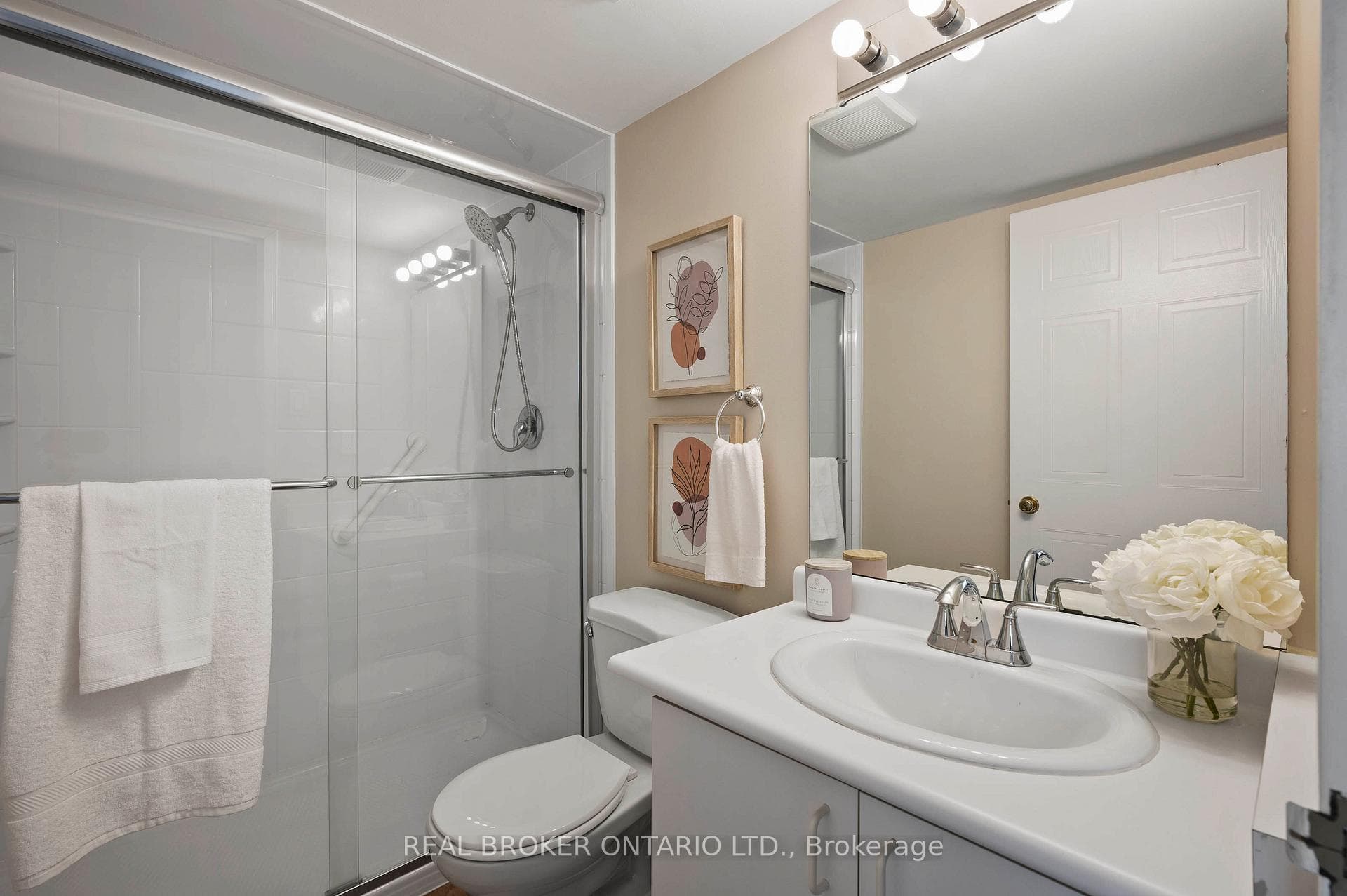3227 King Street Unit 803 photo 12