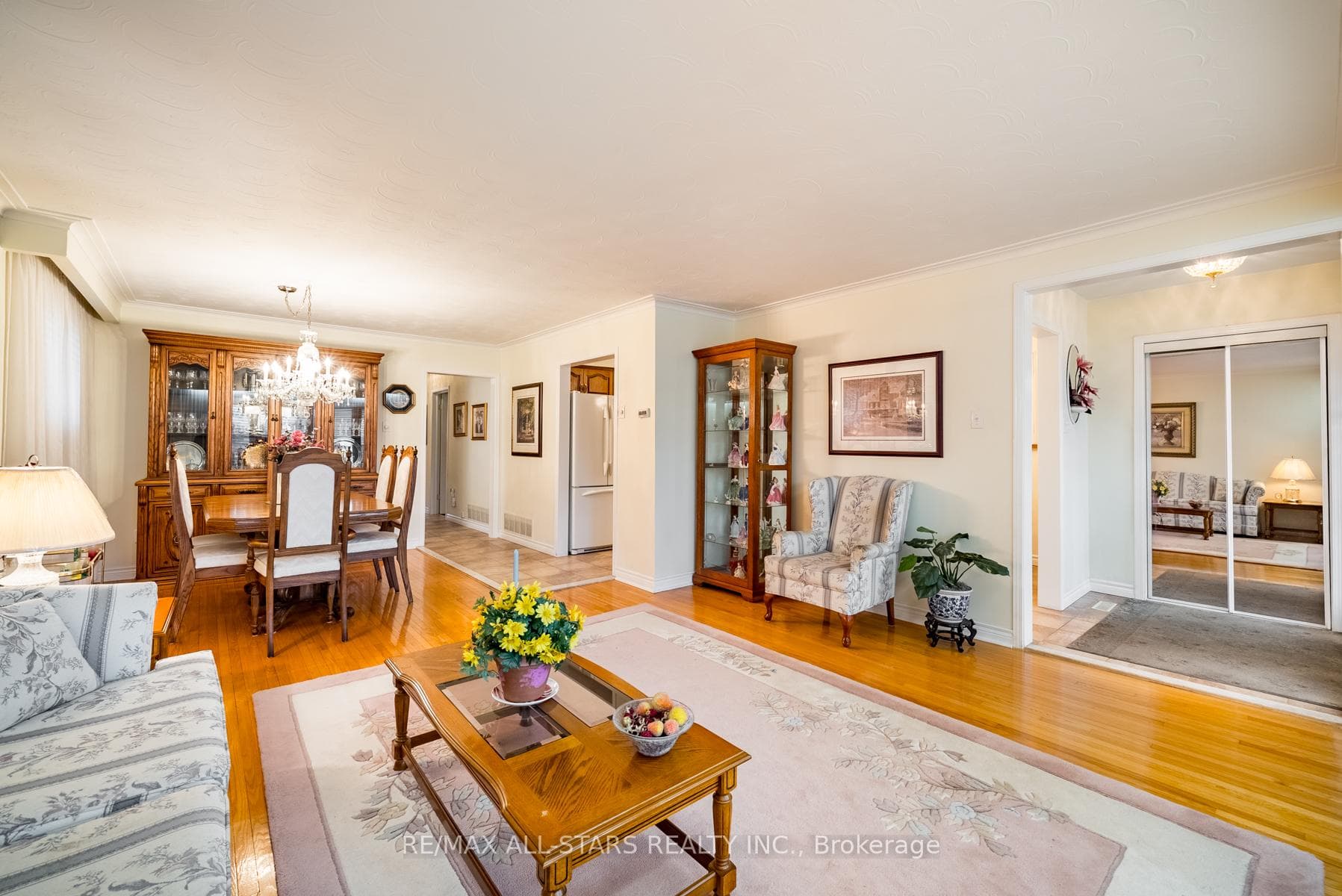 98 Sonmore Drive photo 5