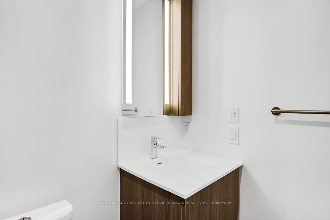 220 Missinnihe Way Unit 1203 photo 21