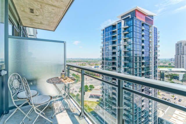 5025 Four Springs Avenue Unit 1806 photo 14