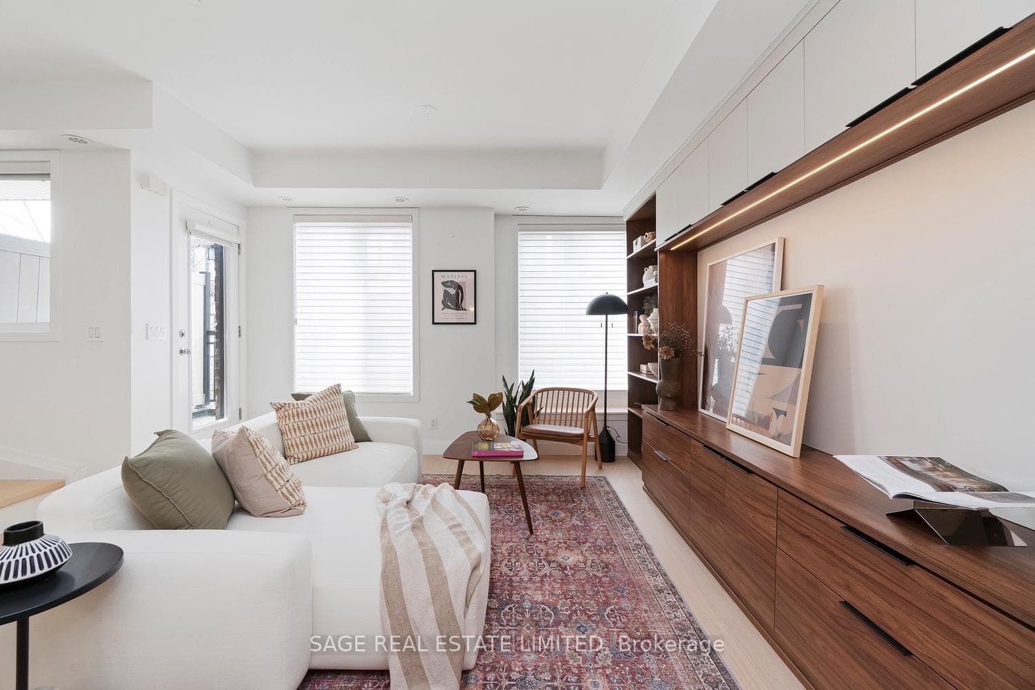 10 Carnation Avenue Unit 18 photo 18